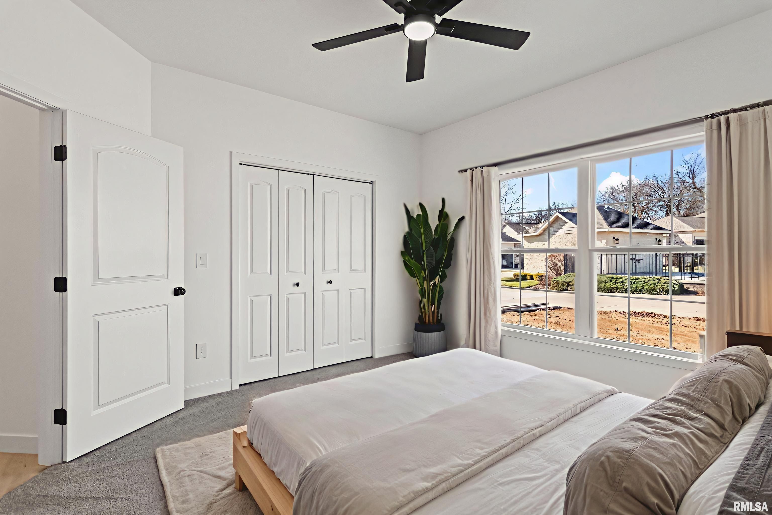 316 Boulder Creek Drive. Chatham, IL 62629