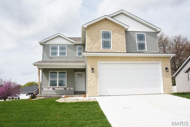 3160 Birmingham Drive. Glen Carbon, IL 62034