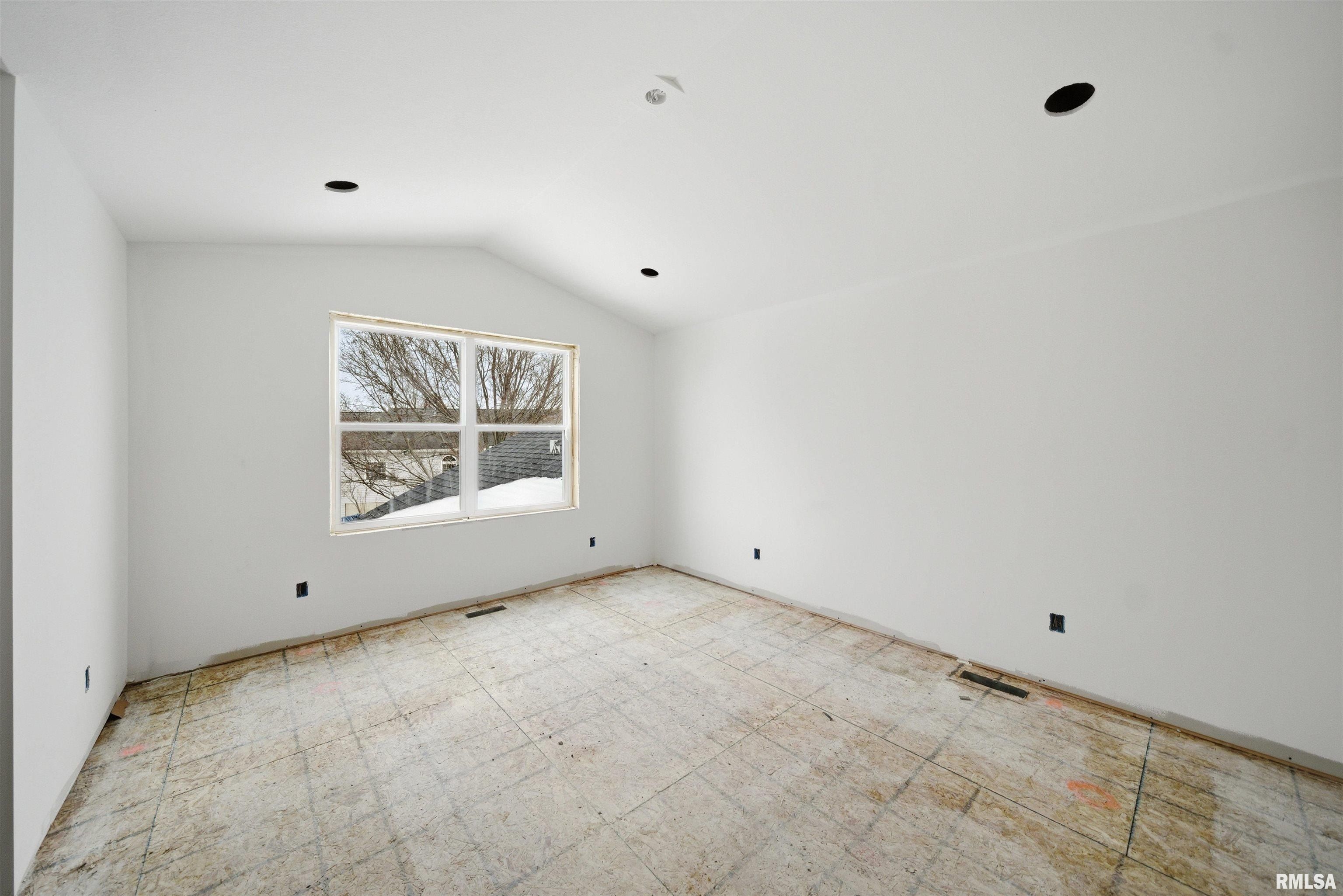 256 Karagen Circle. Germantown Hills, IL 61548