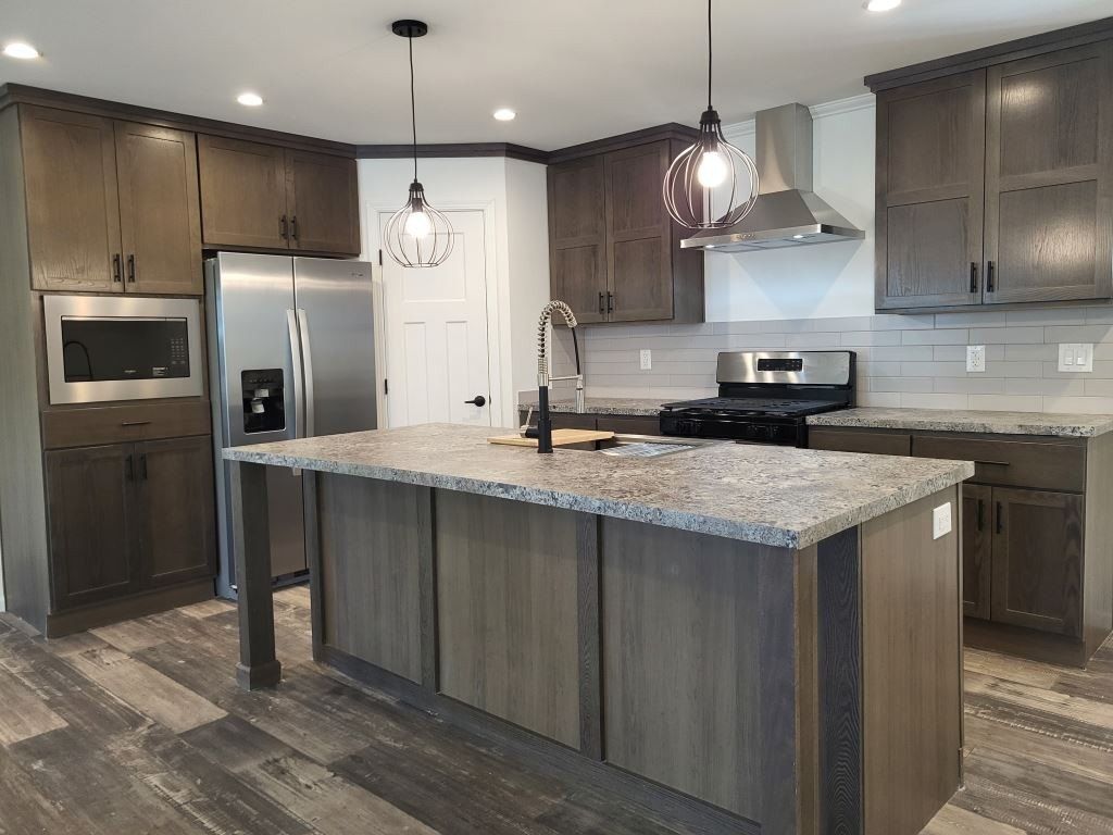 118 Melbrooke Road 615. Elgin, IL 60123