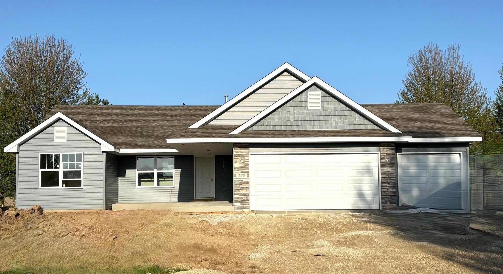 633 Clarksen Drive. Belvidere, IL 61008