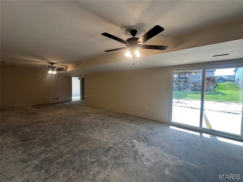 1823 Robins Mill Court. Maryville, IL 62062