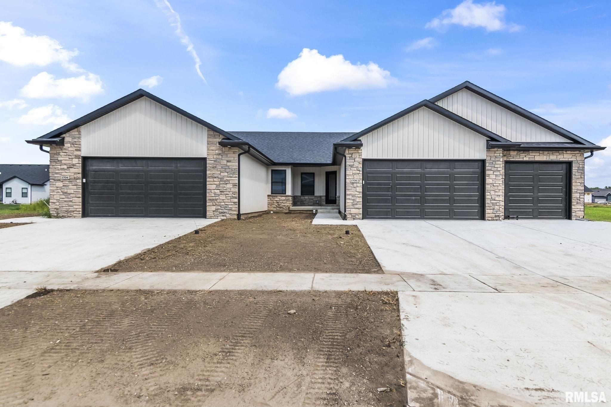 1706 Ambleside Drive. Springfield, IL 62711