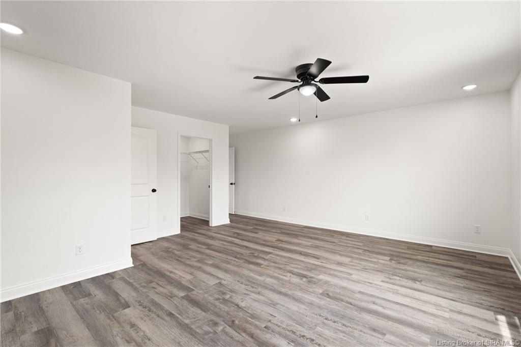 6409 Sunset Loop. Charlestown, IN 47111