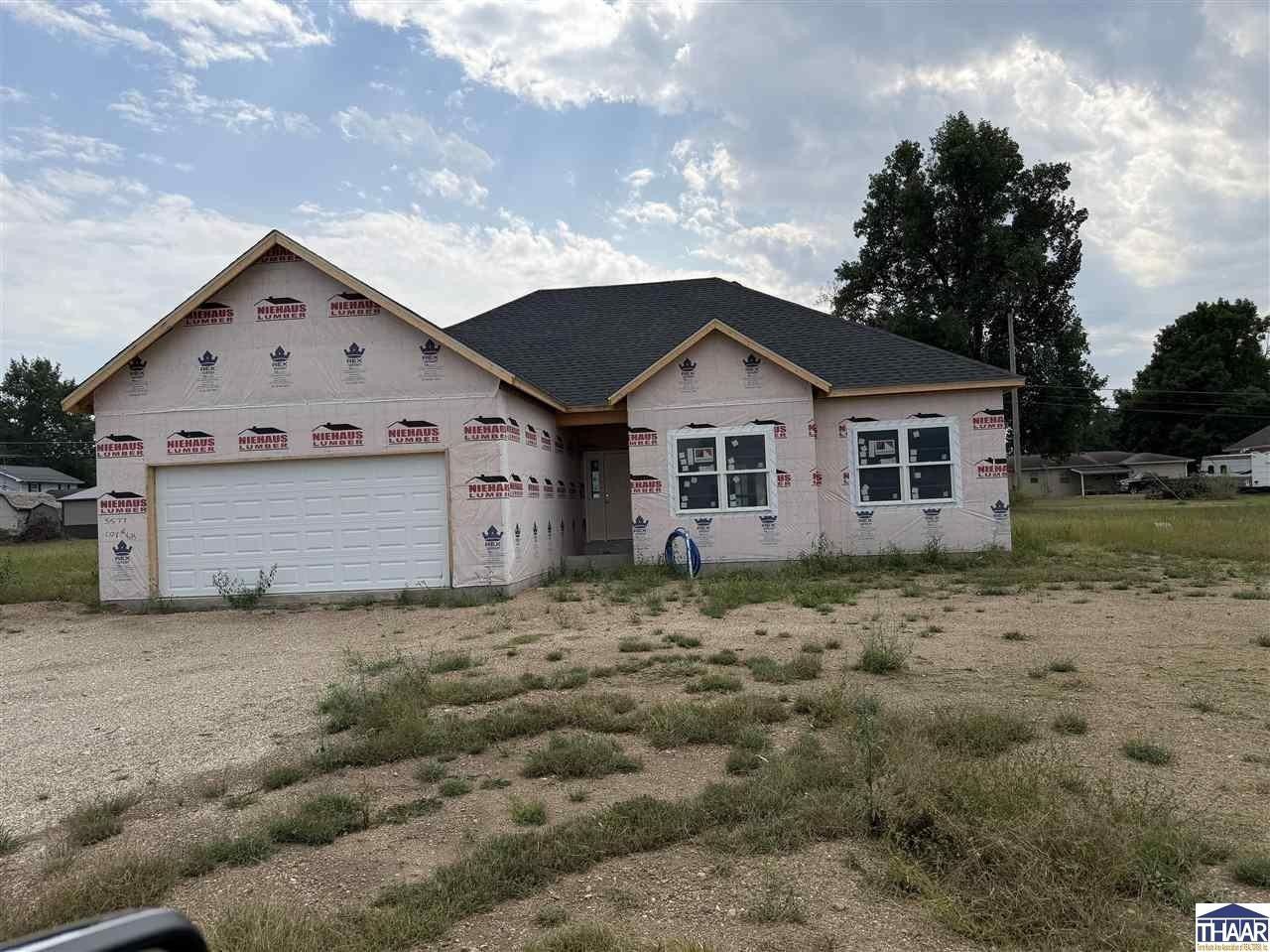 3577 N Pointe Ave Lot 68. Terre Haute, IN 47805