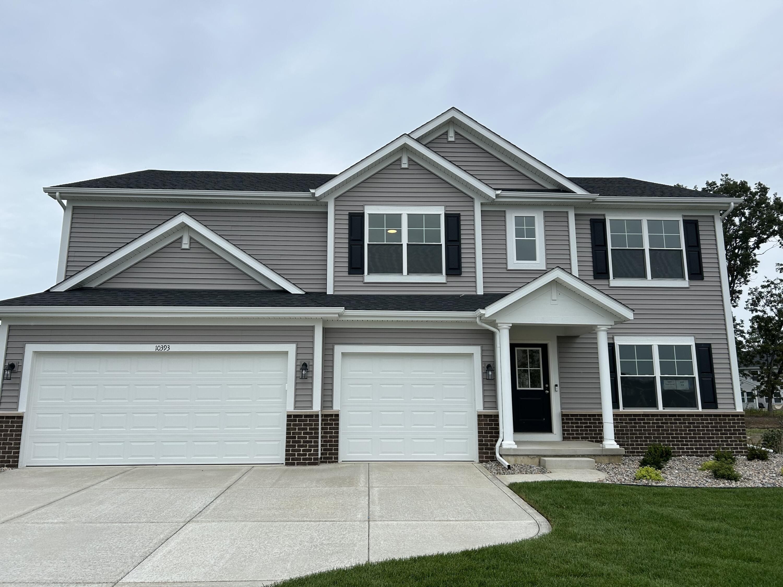 10393 Texas Street. Crown Point, IN 46307