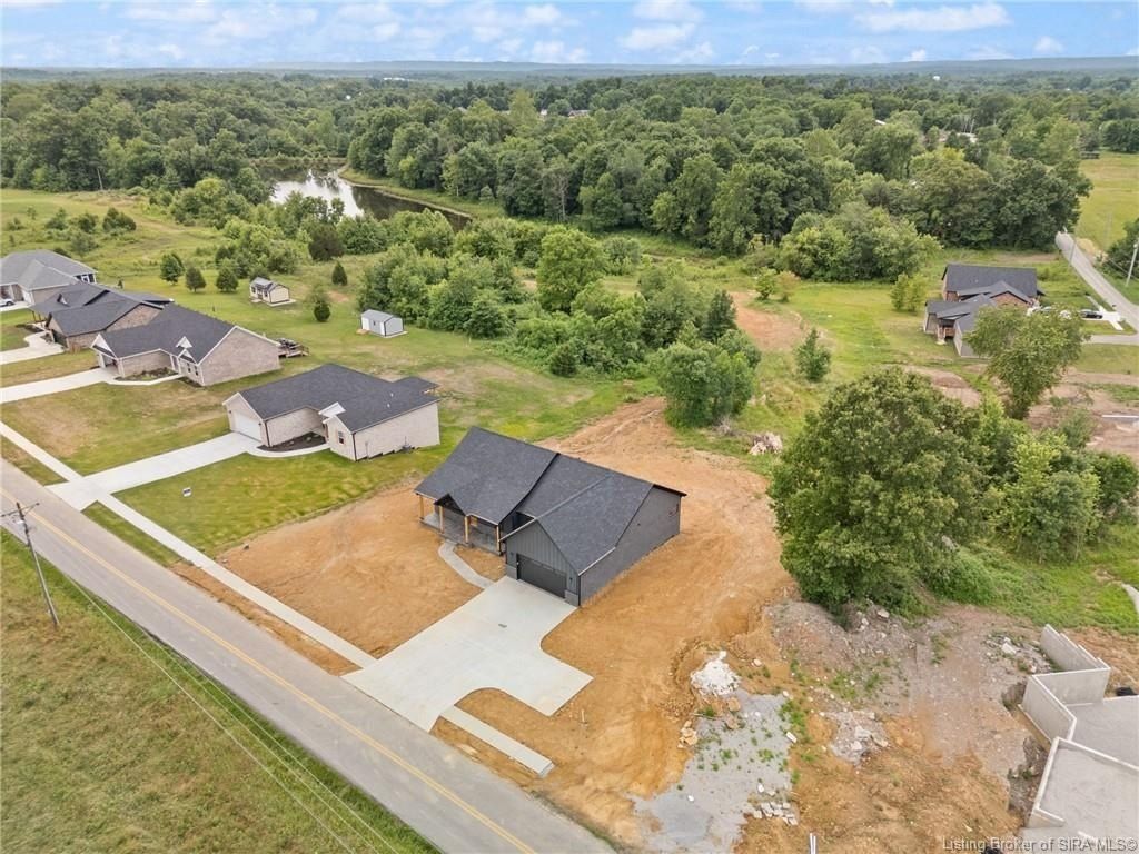 7539 Brownstown Road. Henryville, IN 47126