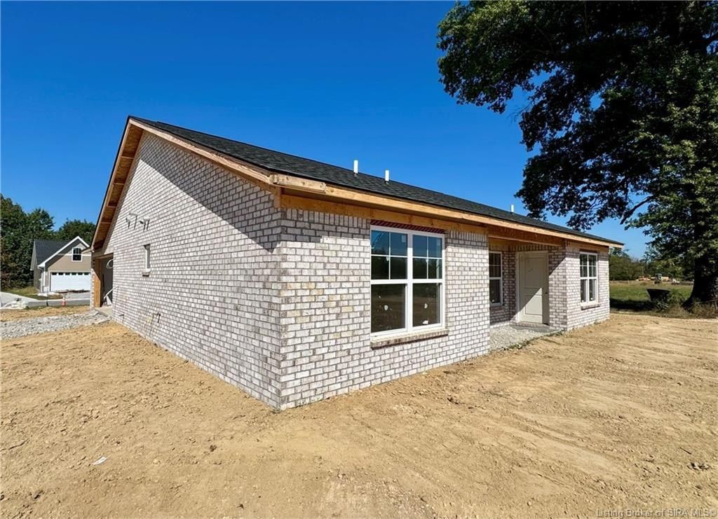 13939 Deerfield Crossing. Memphis, IN 47143