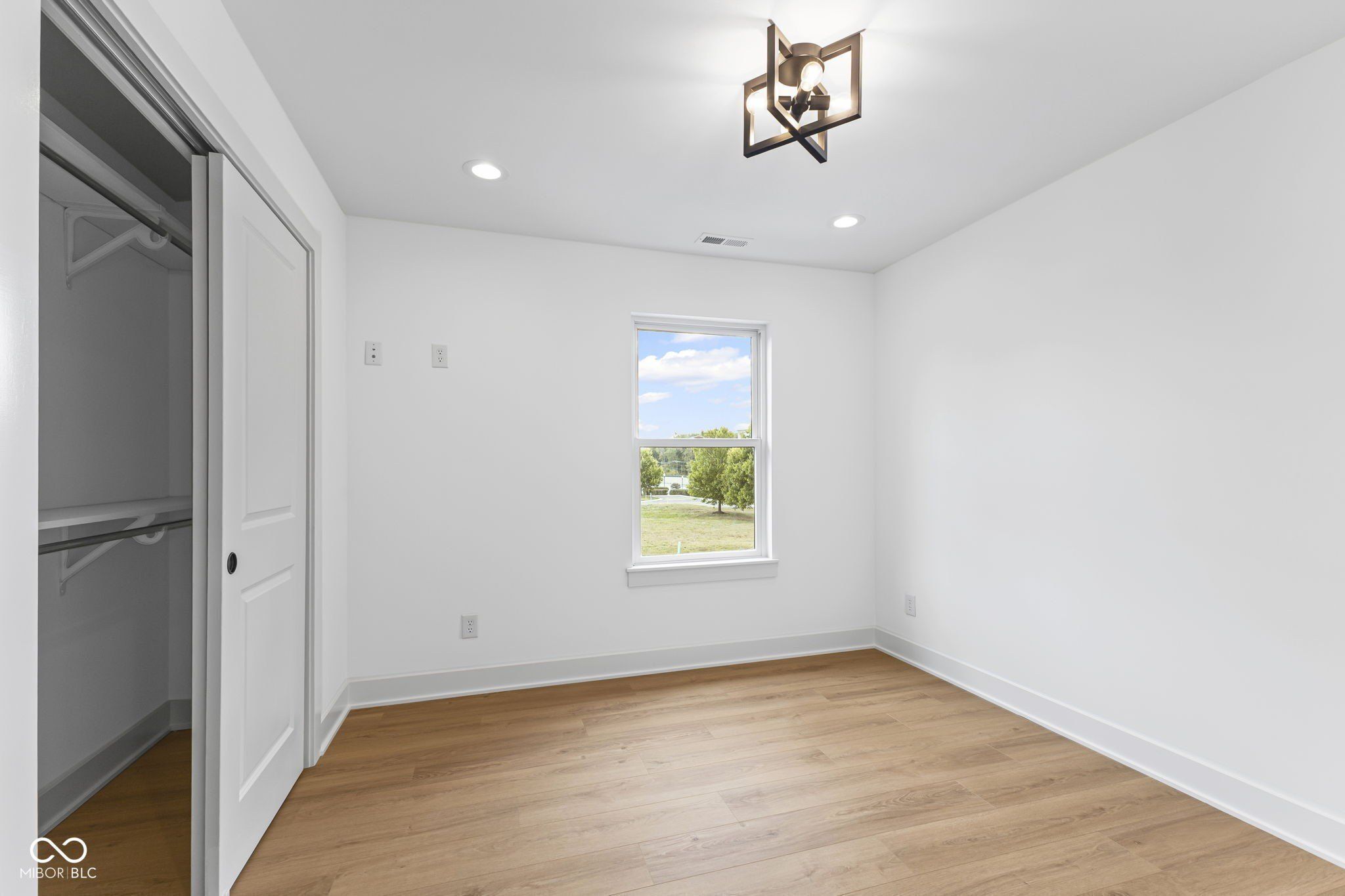 5892 Harbour Town Drive. Noblesville, IN 46062