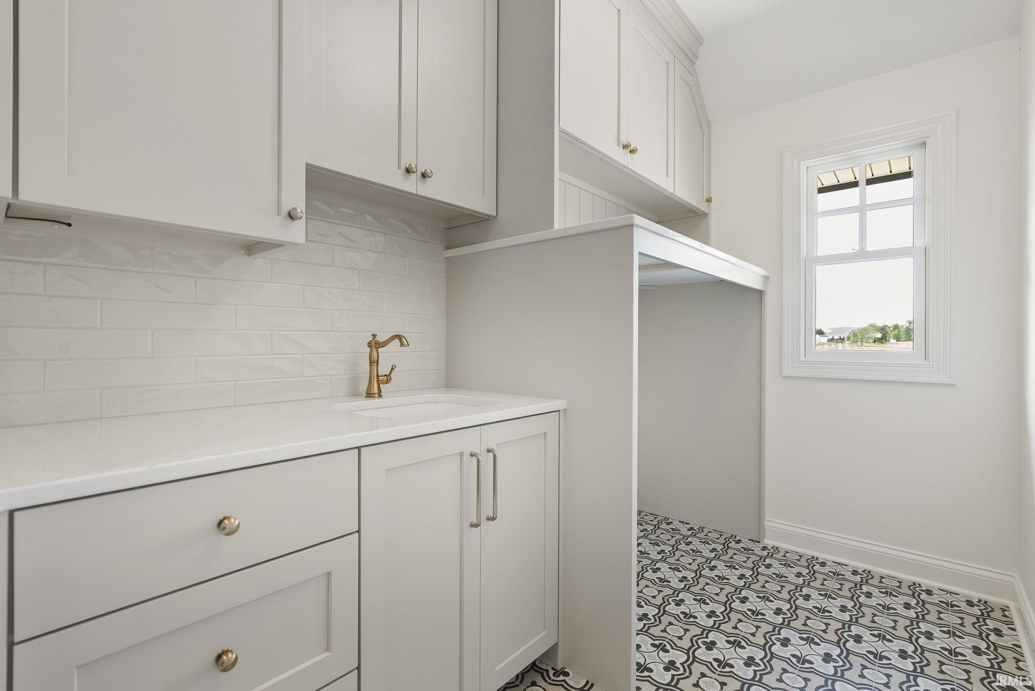 6535 Stonebridge Boulevard. Auburn, IN 46706