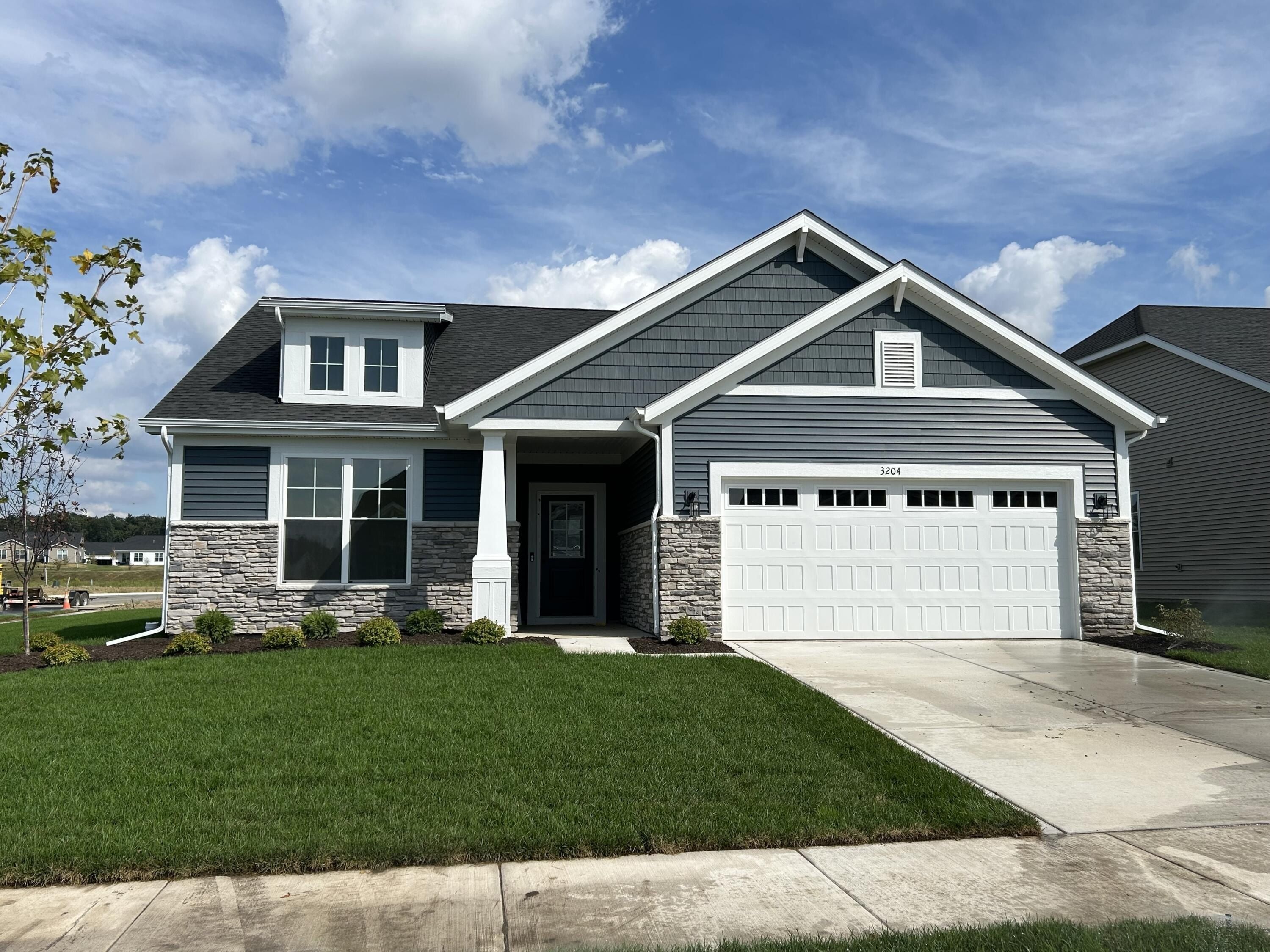 3204 Viridian Way. Valparaiso, IN 46385