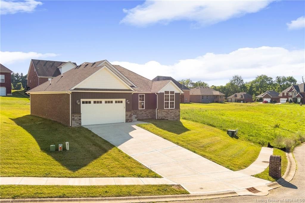 4428 Chickasawhaw Drive. Sellersburg, IN 47172