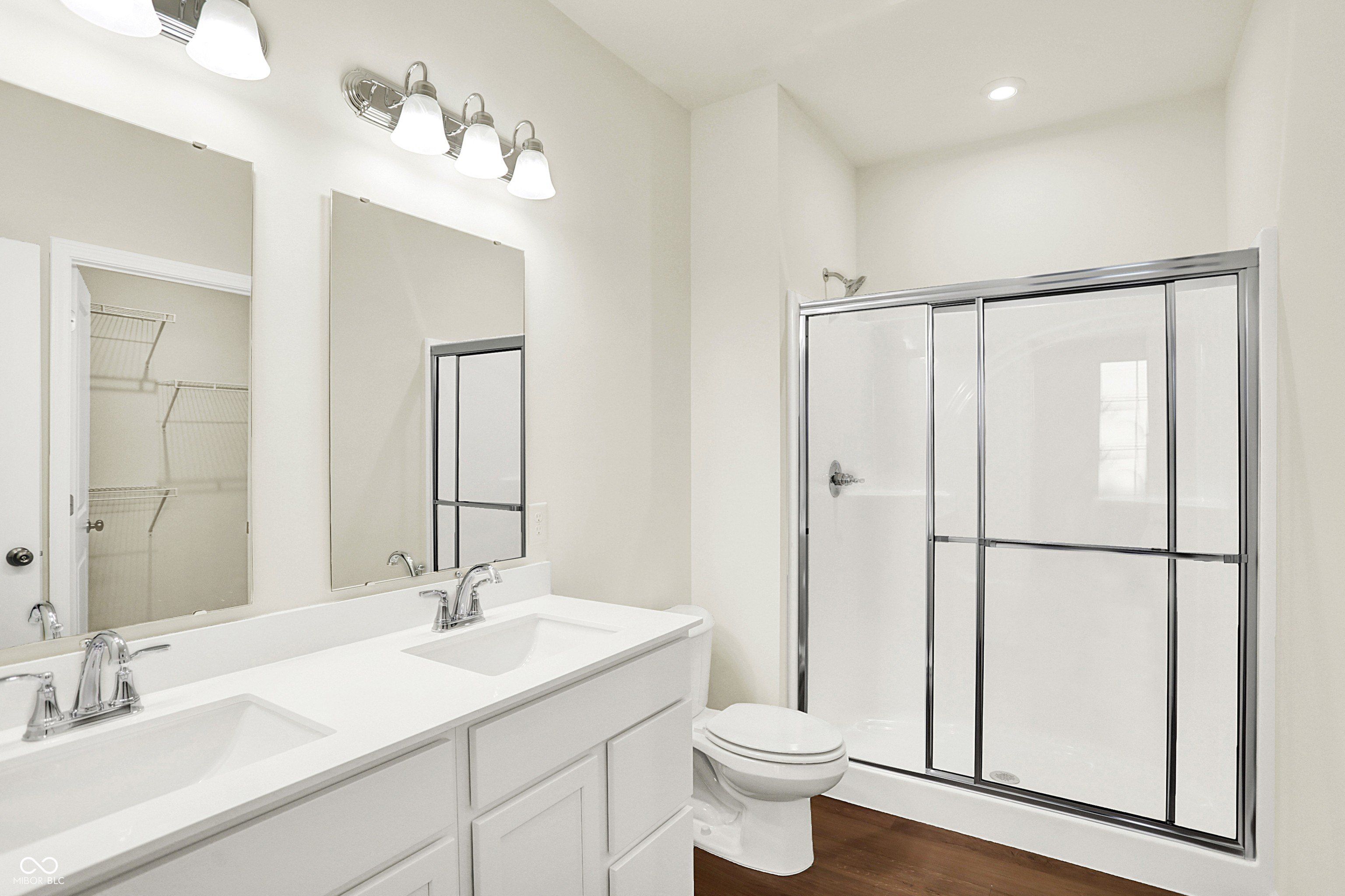 1609 Clover Crossing Drive. Greenfield, IN 46140