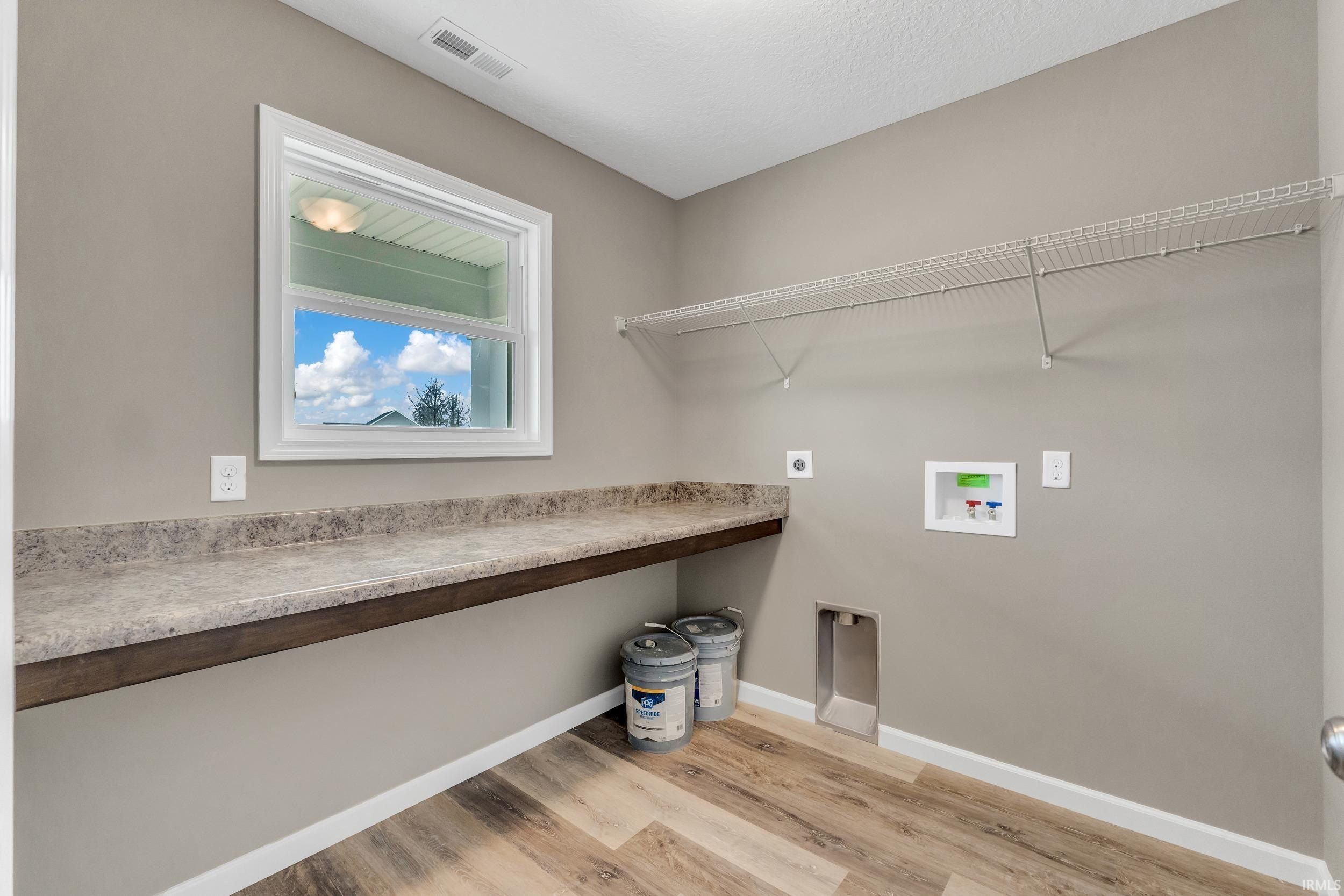 10299 Tirian Place. Fort Wayne, IN 46835