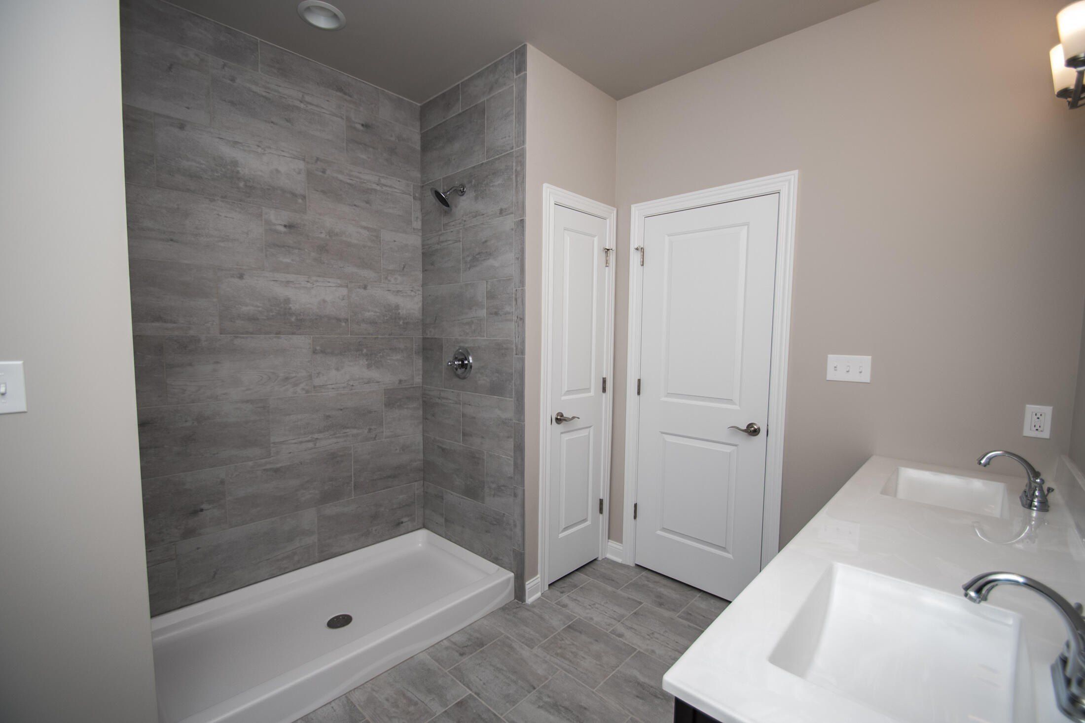 1752 Forest Ridge Drive. Valparaiso, IN 46385