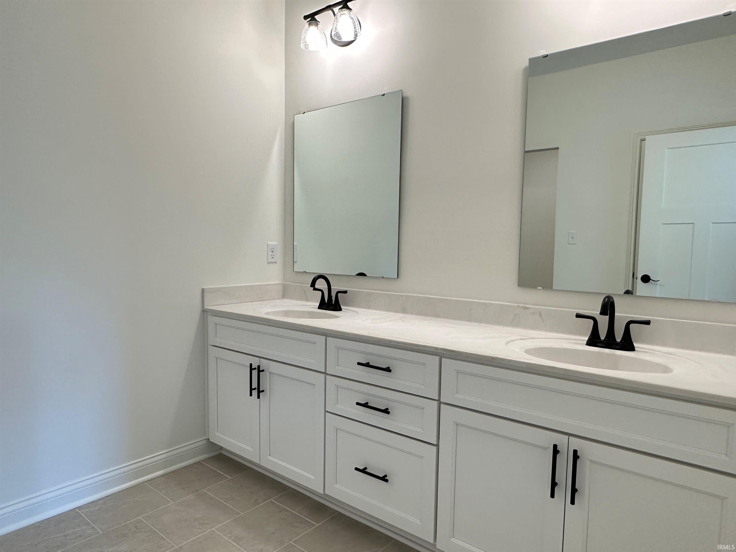 Lot 9 W South Street. Upland, IN 46989