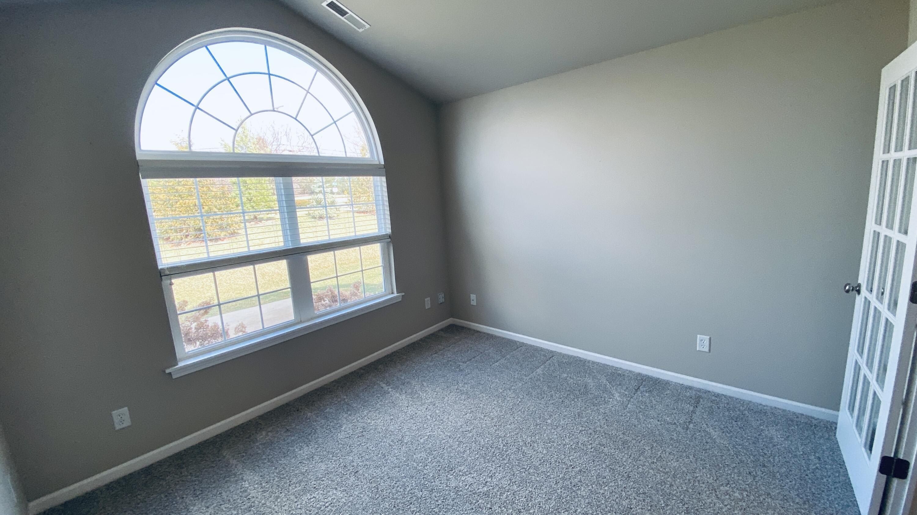 5436 Fountain Circle. Winfield, IN 46307