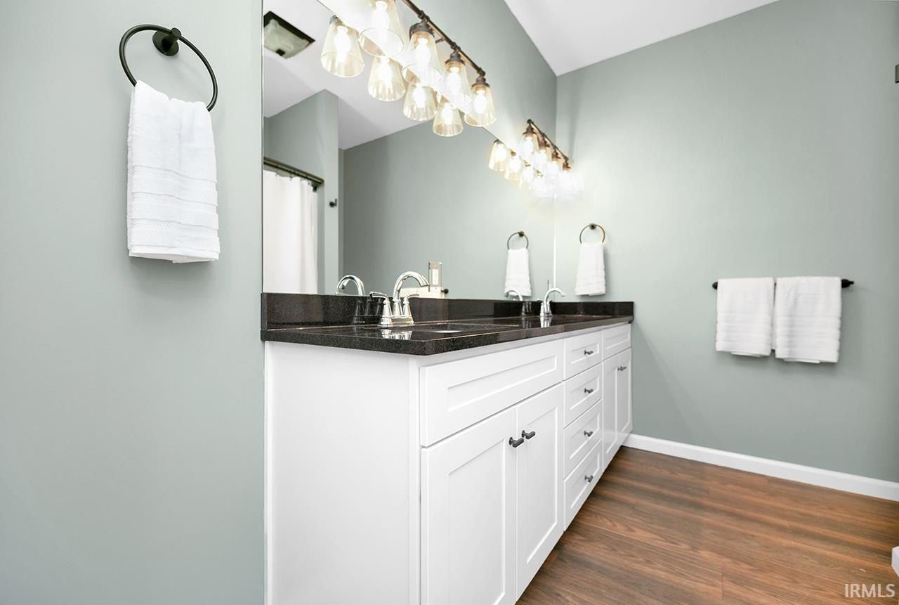 1656 W Lexington. Elkhart, IN 46514