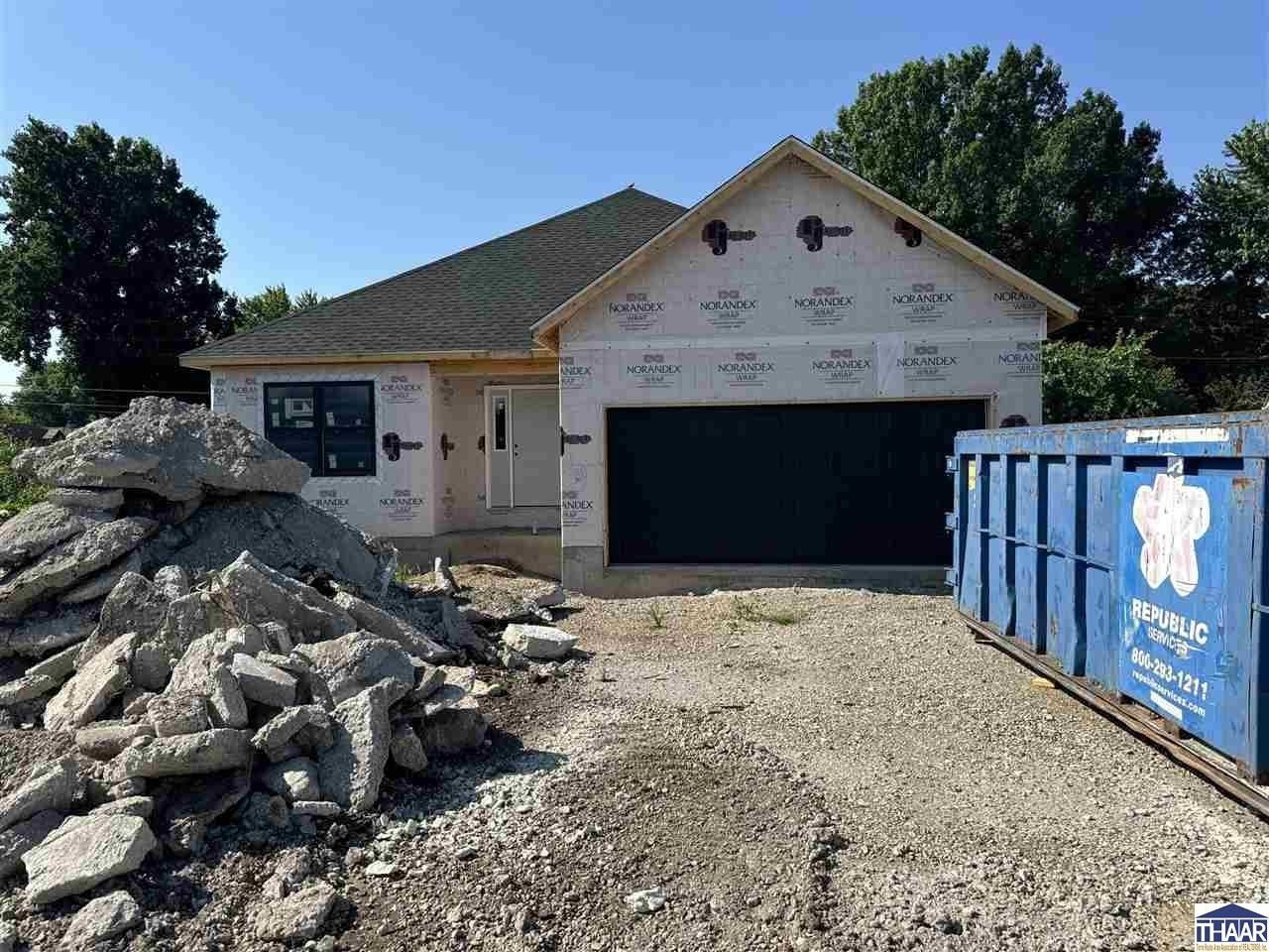 3529 North Pointe Ave. Terre Haute, IN 47805