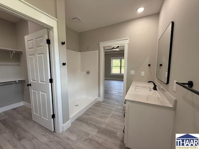 1095 Oakridge Drive. Clinton, IN 47842