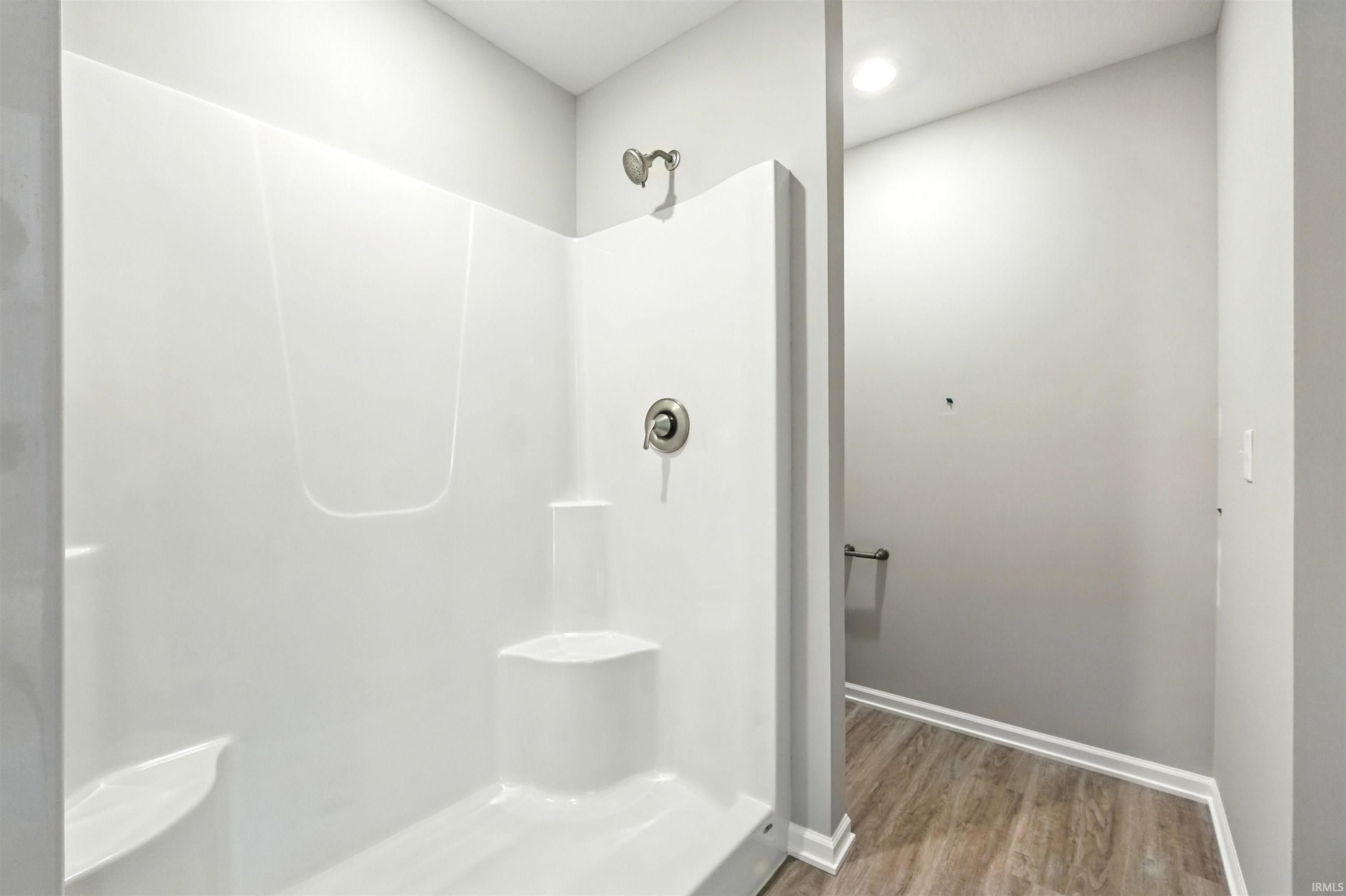 210 Dittons Way. Fort Wayne, IN 46845