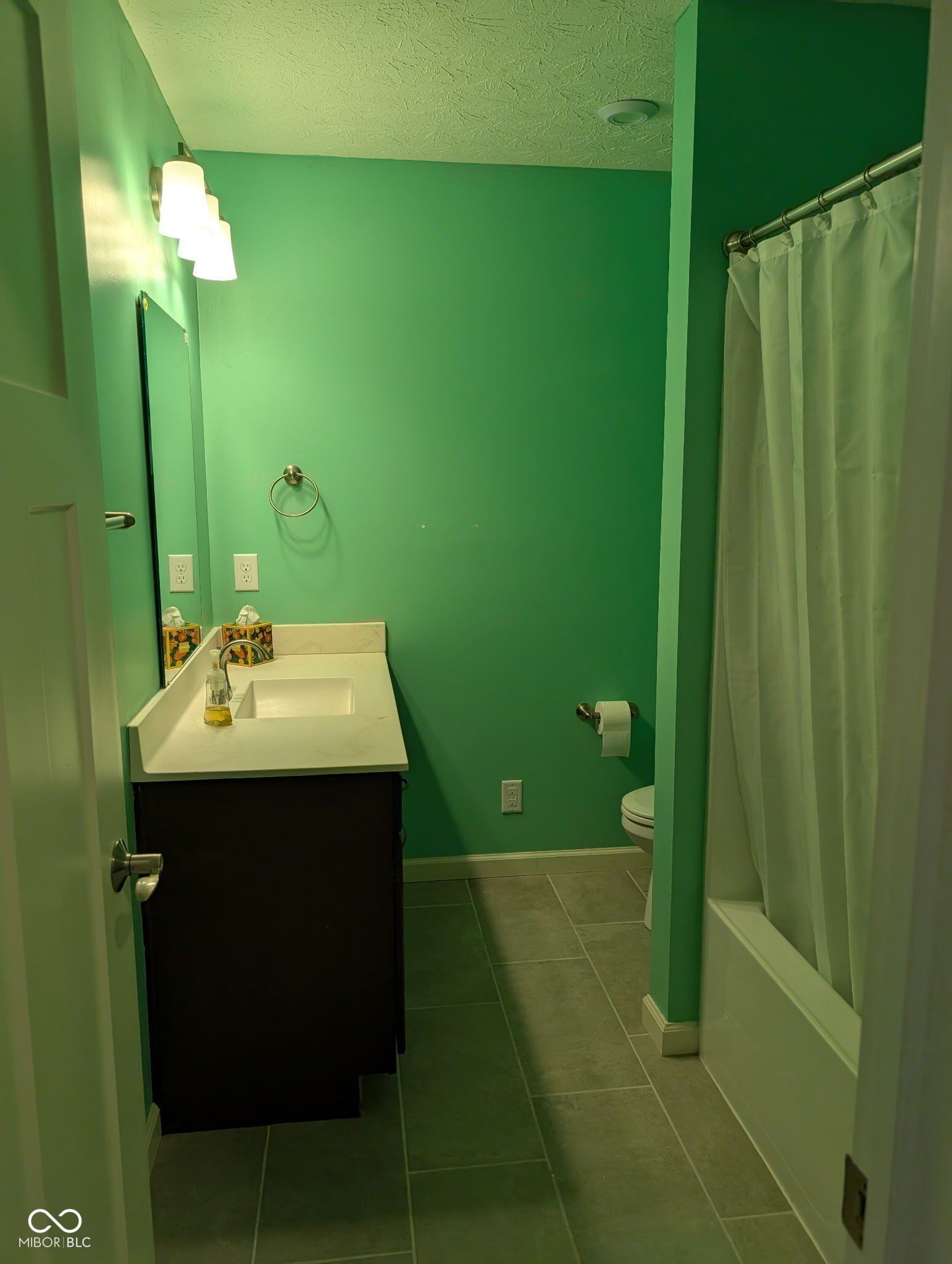 818 Alba Drive. Lebanon, IN 46052