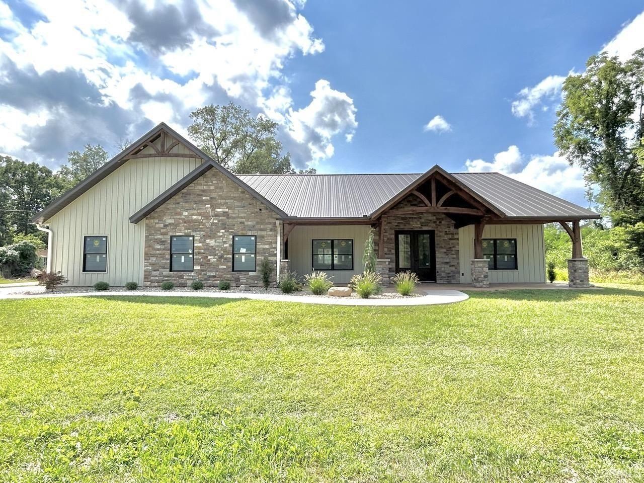 52335 Gumwood. Granger, IN 46530