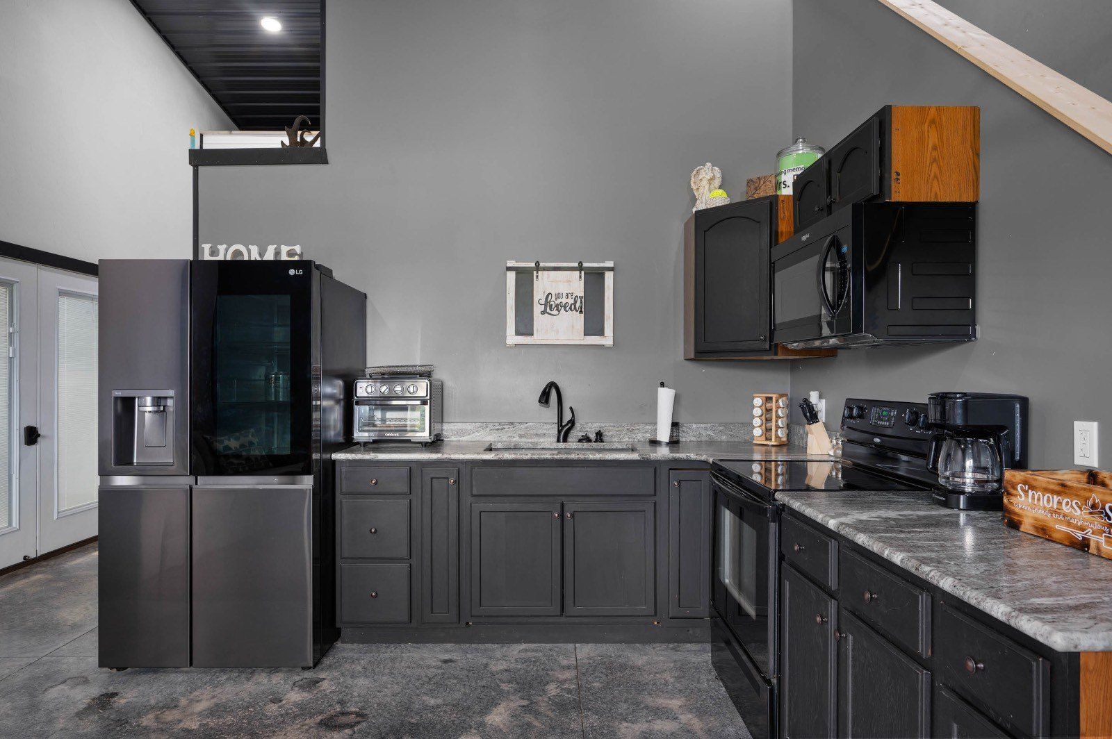 10078 Whitcomb Rd. Brookville, IN 47012