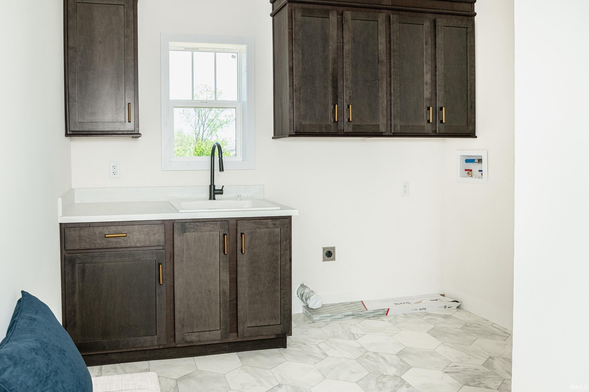 2521 S Banta Avenue. Bloomington, IN 47403