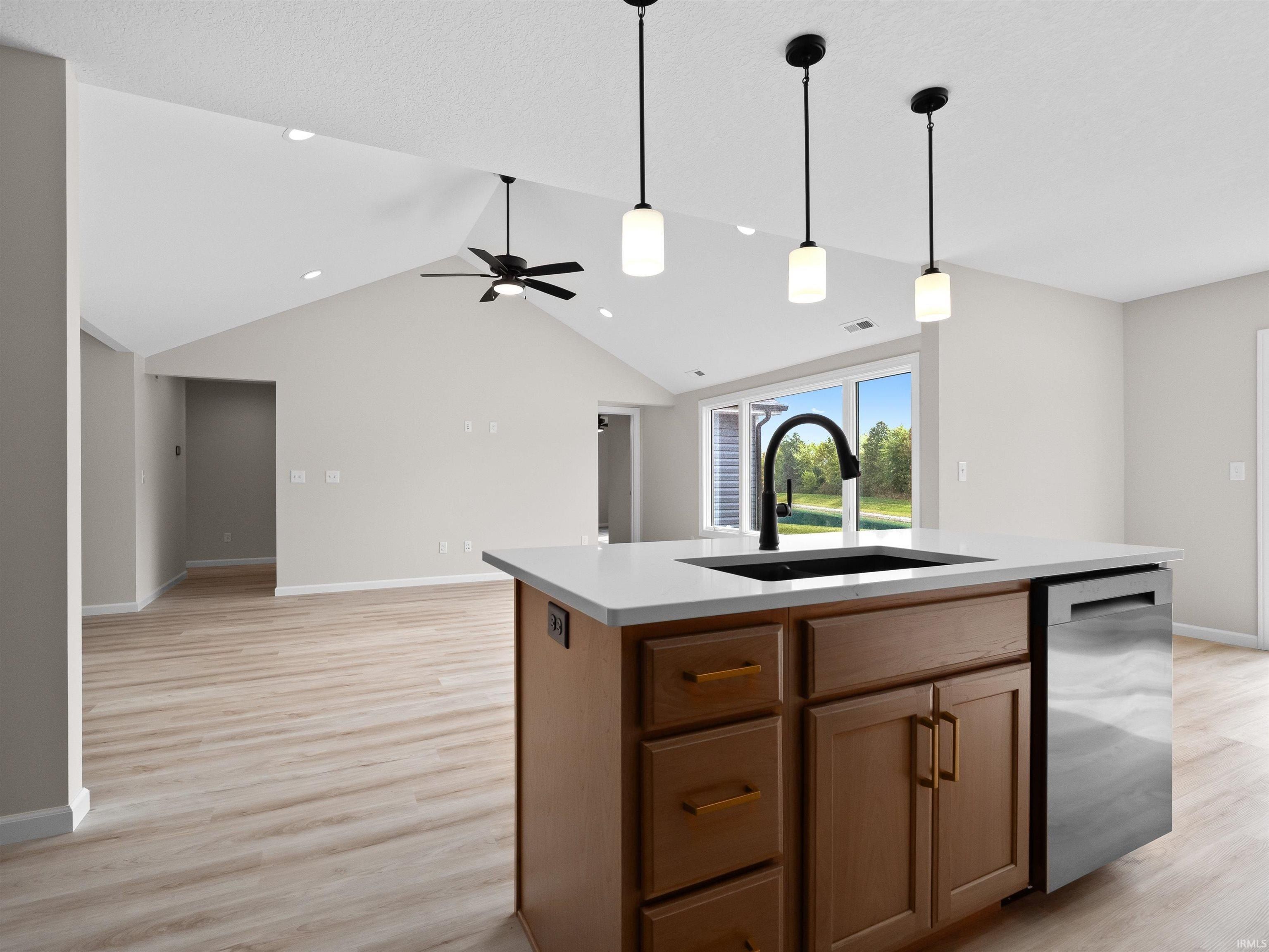 884 Lagonda Trail. Fort Wayne, IN 46818