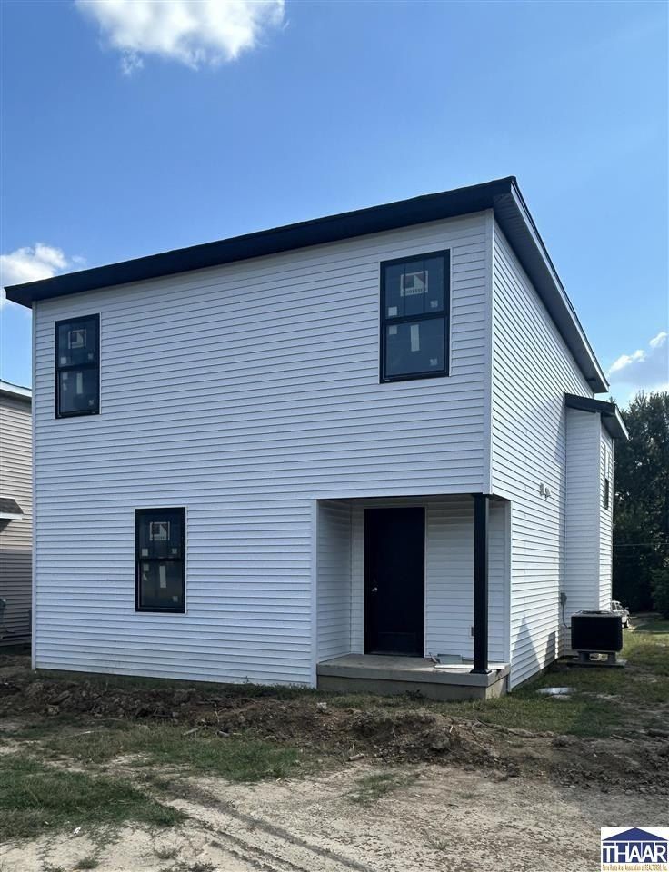 314 E Washington Street. Sullivan, IN 47882