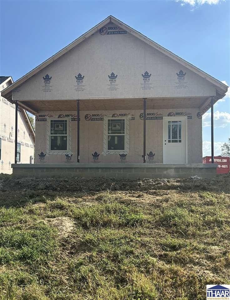 321 E Wall Street. Sullivan, IN 47882