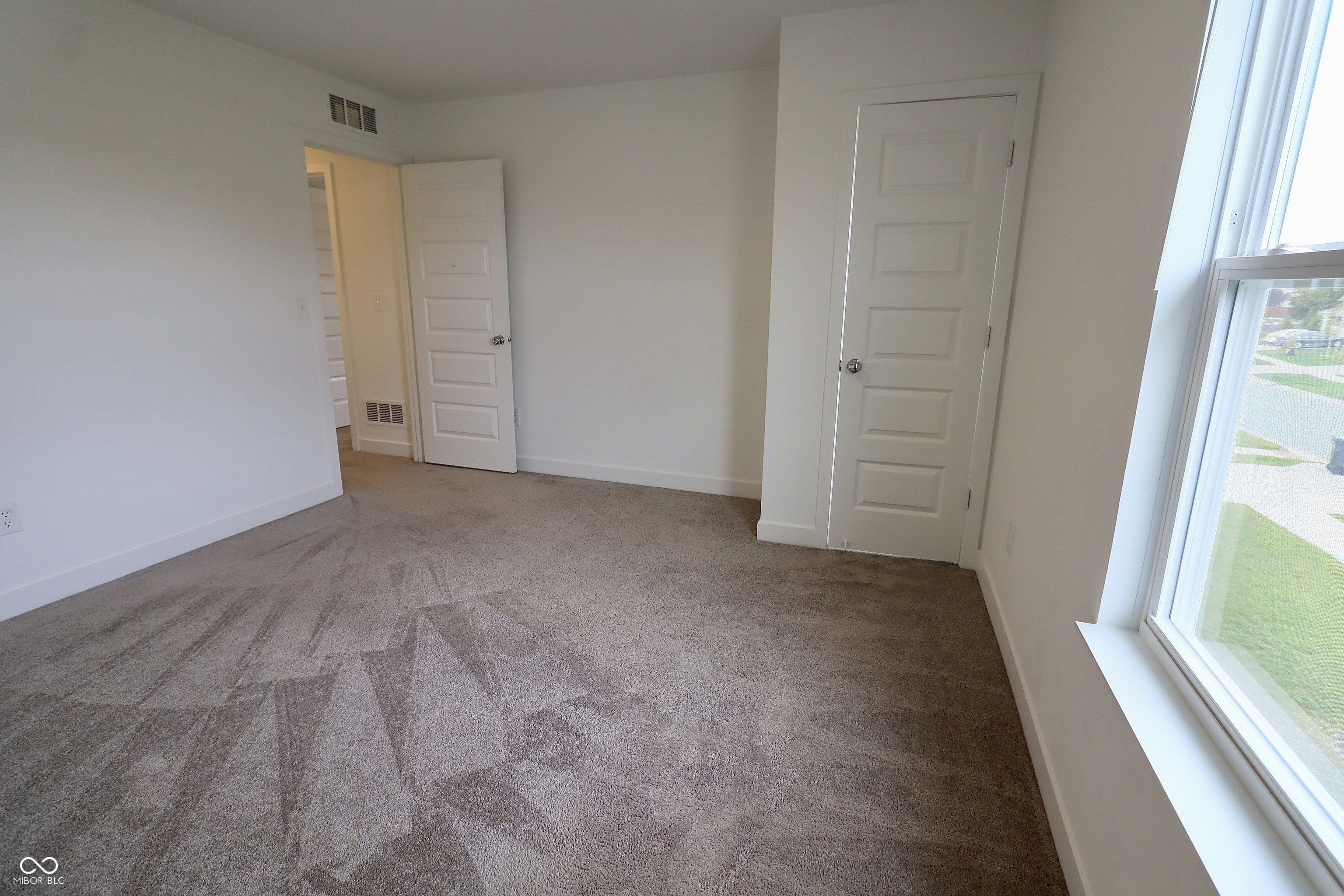 1219 Cassine Place. Greenwood, IN 46143