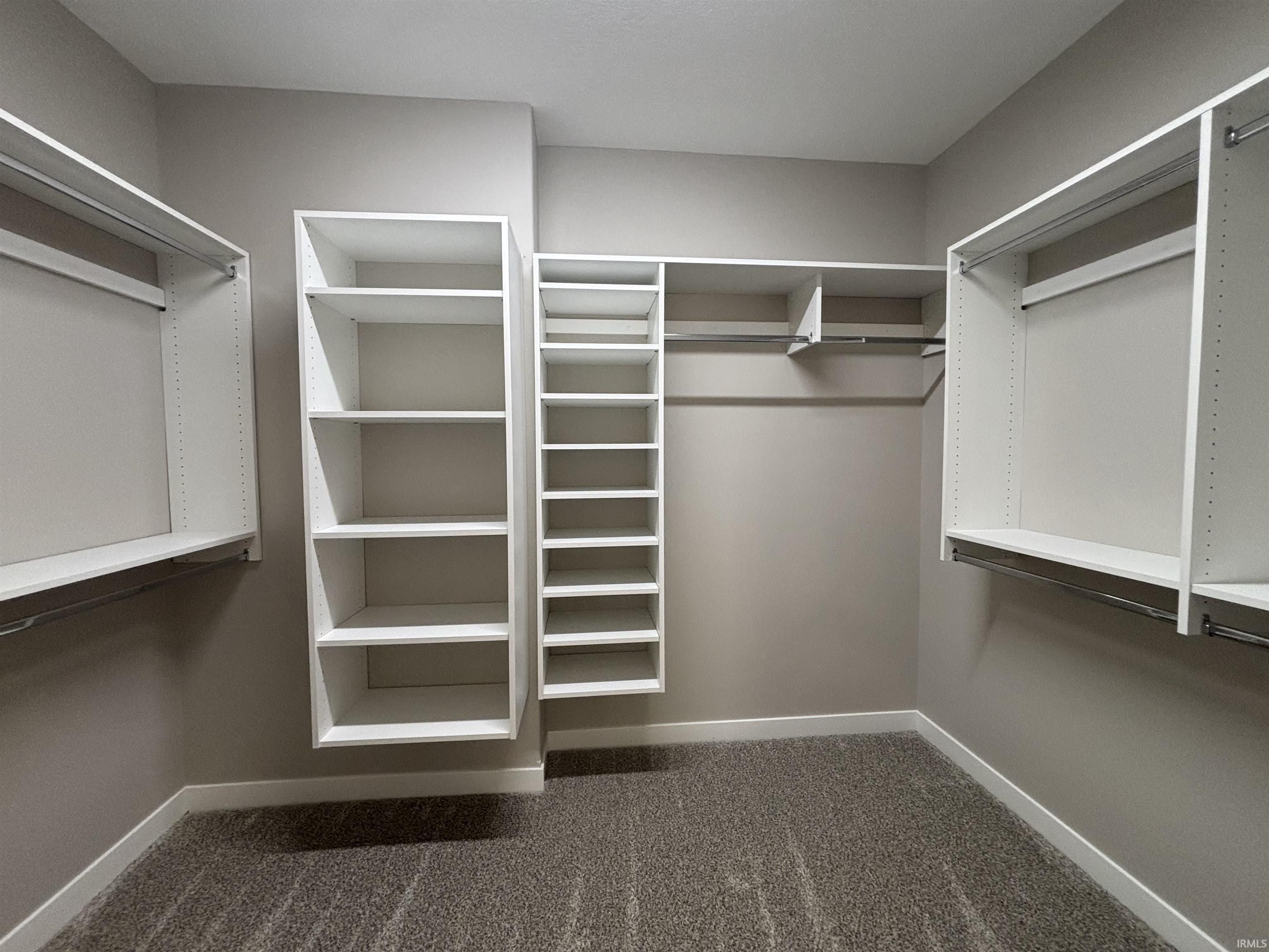 5591 Broad Fields Cove. Fort Wayne, IN 46818