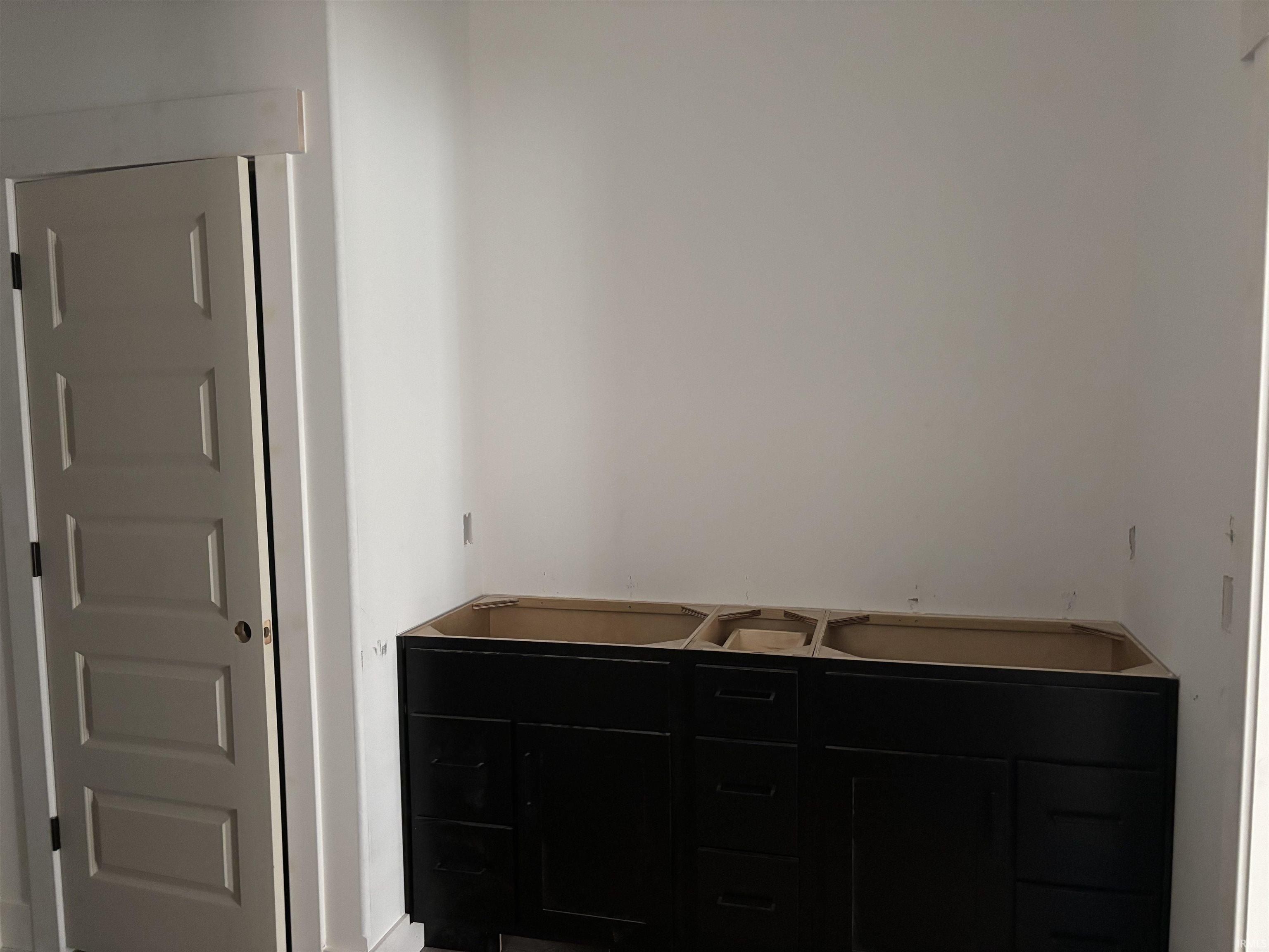 11883 Baikal Pass. Fort Wayne, IN 46818