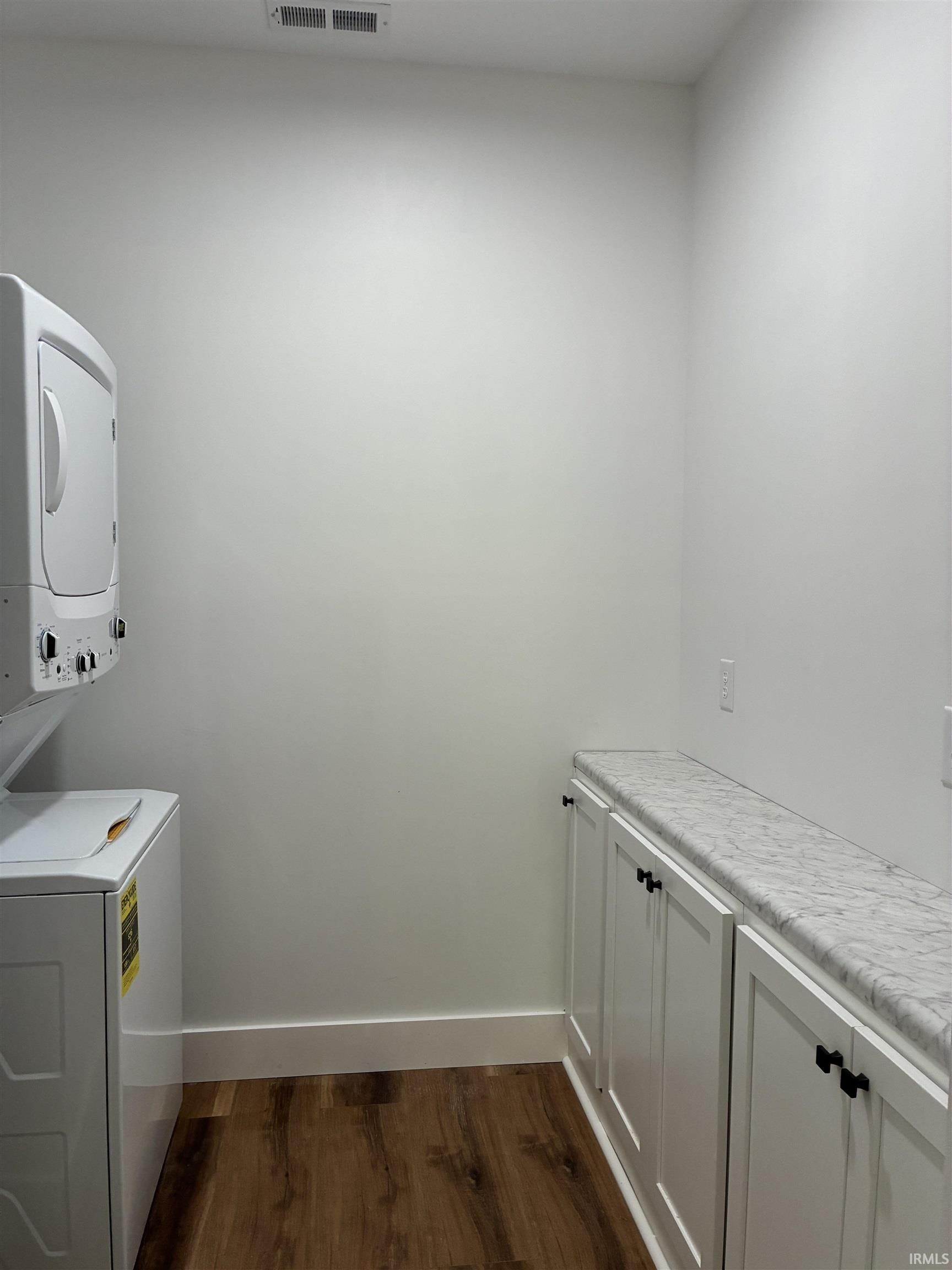 1545 Serenity Trail. Bluffton, IN 46714