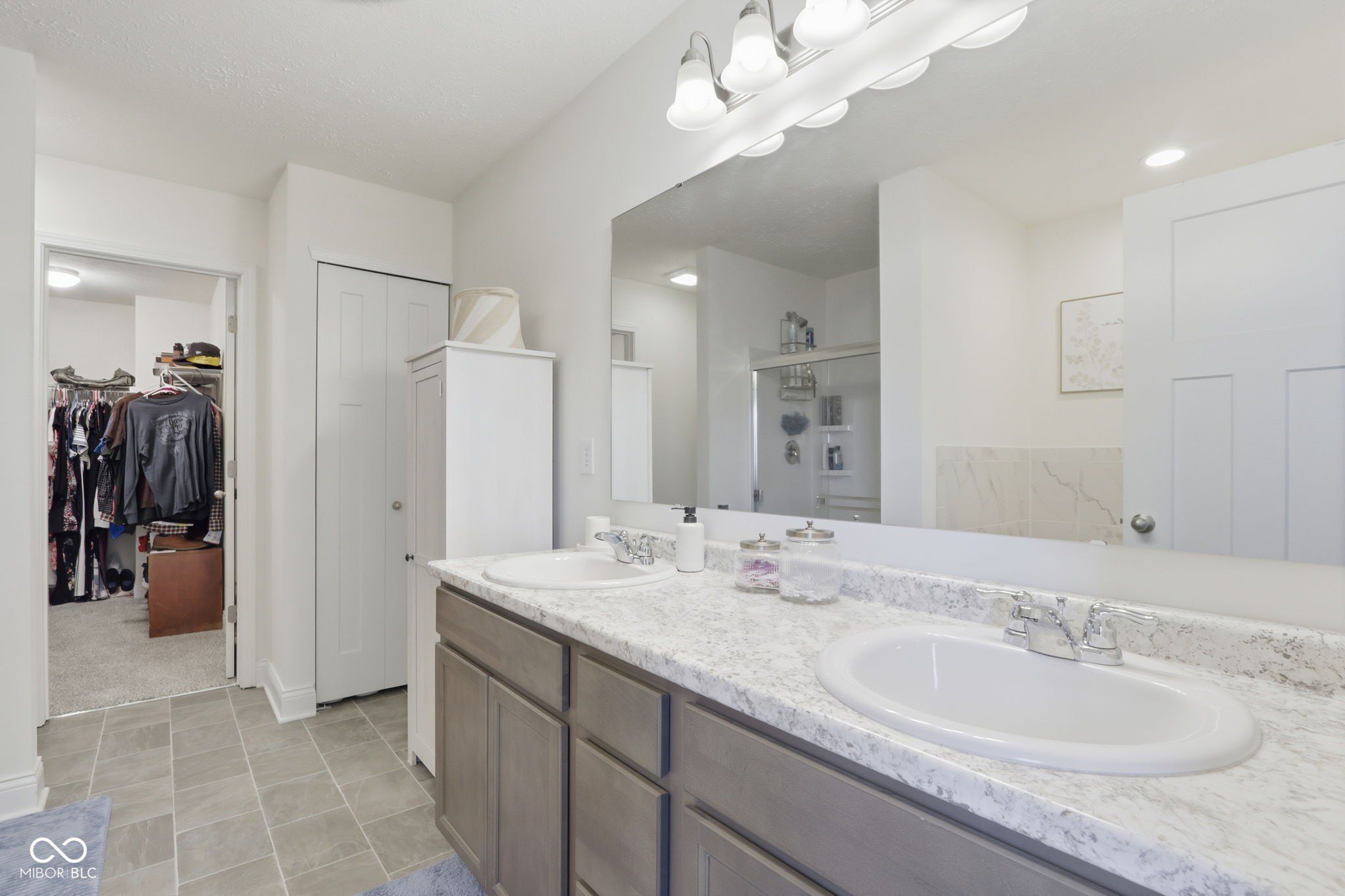 55 Manchester Drive. Trafalgar, IN 46181