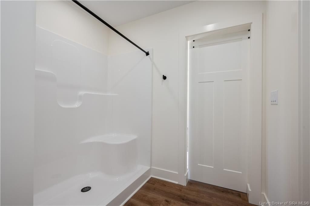 1749 Mcdonald Lane. New Albany, IN 47150