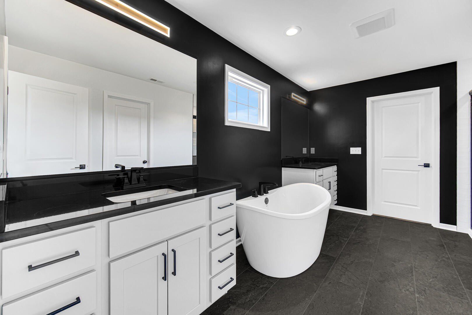 708 Druim Trail. Crown Point, IN 46307