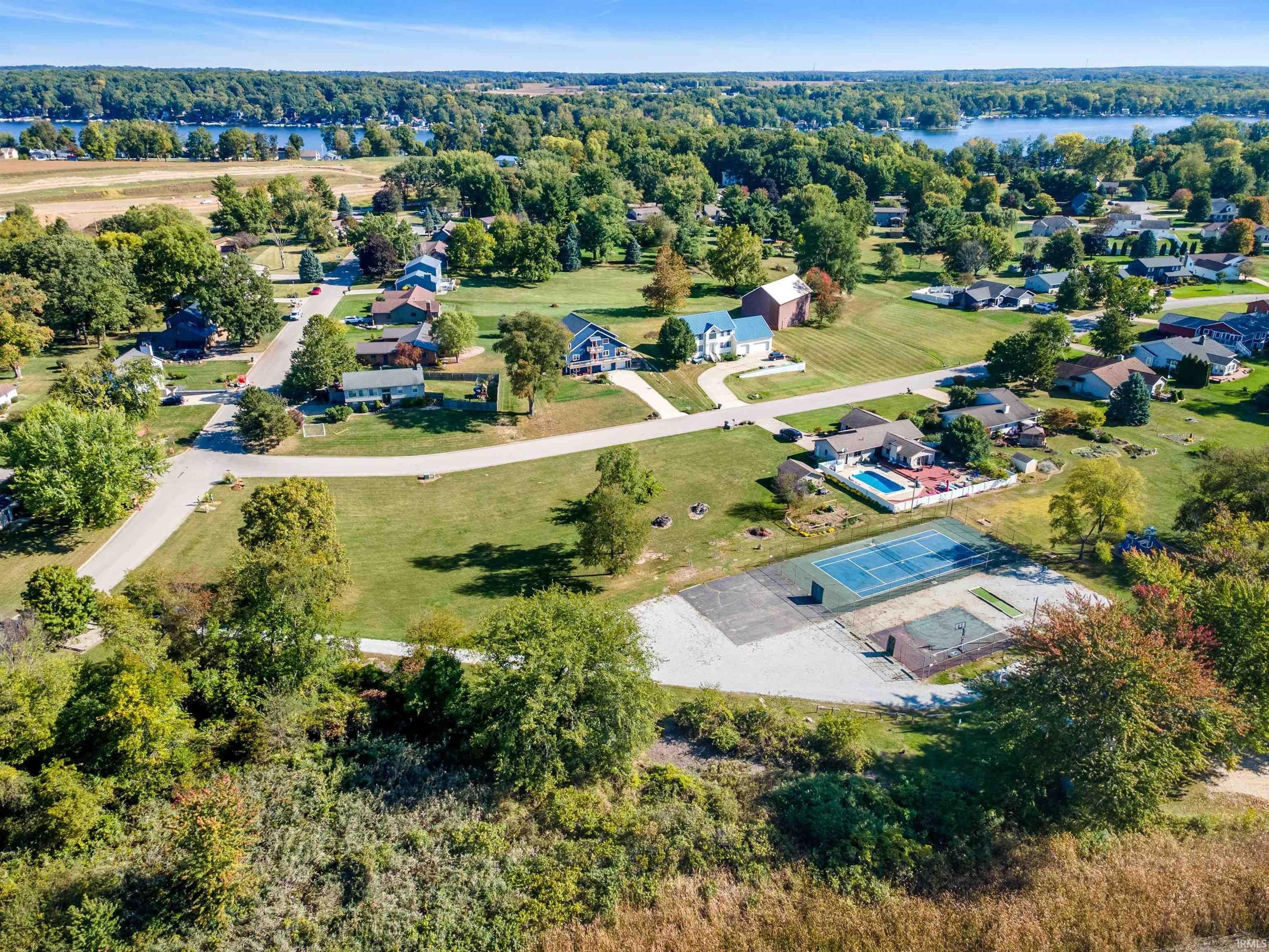 4085 E Oldfield Drive. Leesburg, IN 46538