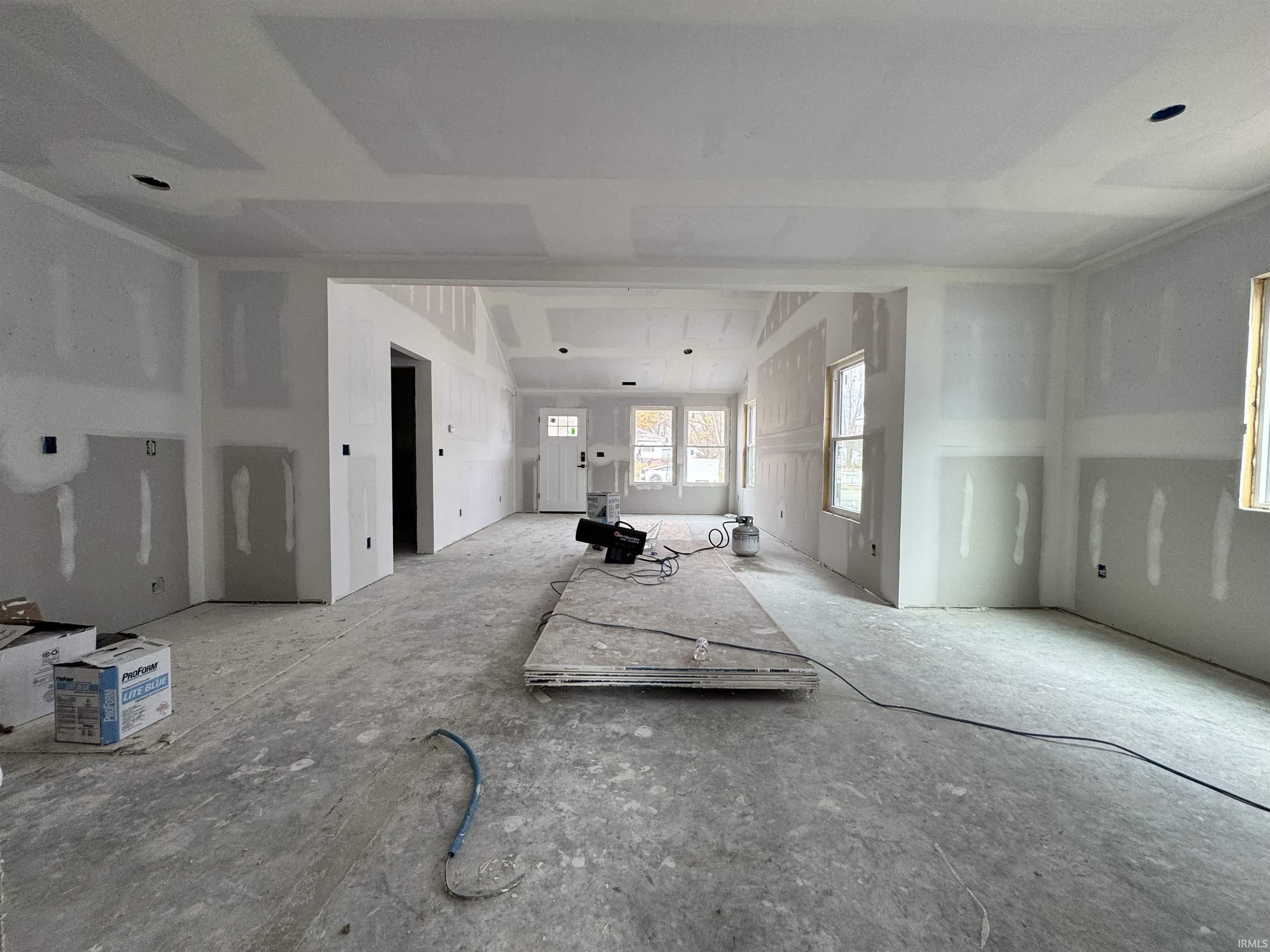 3704 Grayston Avenue. Fort Wayne, IN 46806