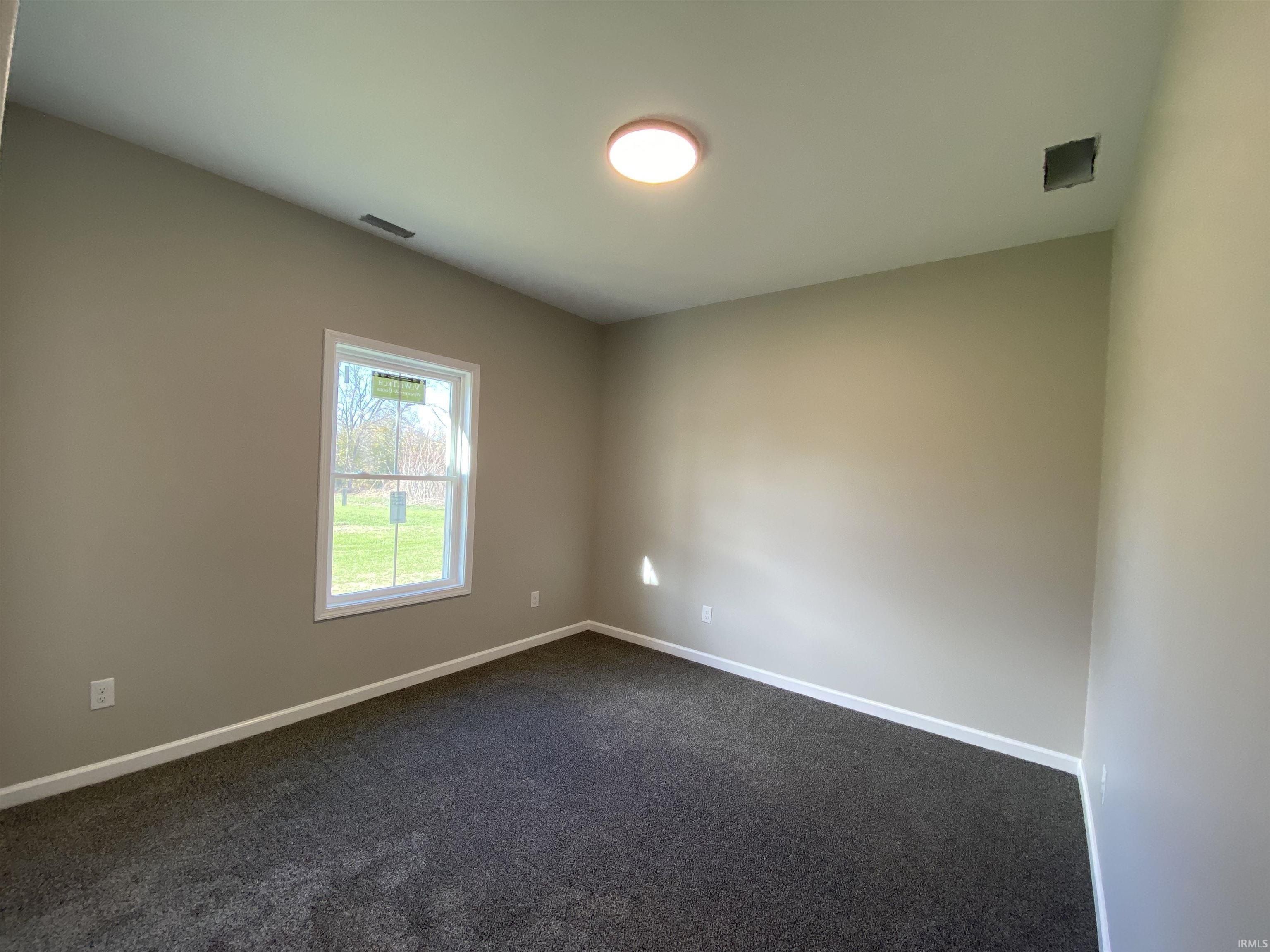 10 Trinton Avenue. Bedford, IN 47421