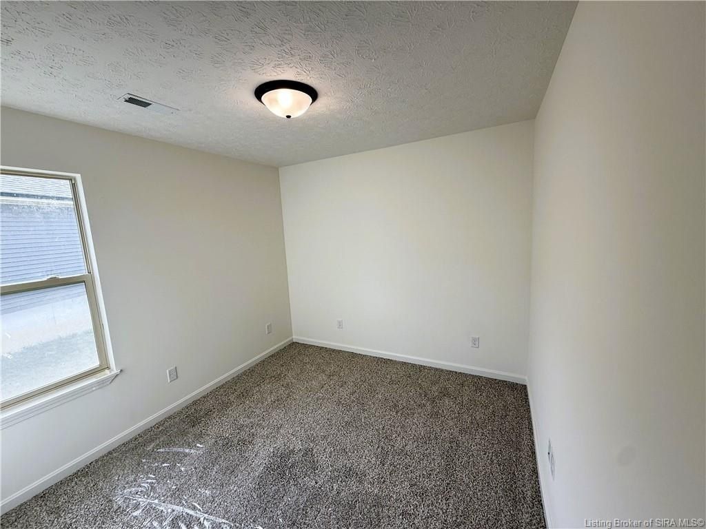 8048 Hudson Lane. Georgetown, IN 47122