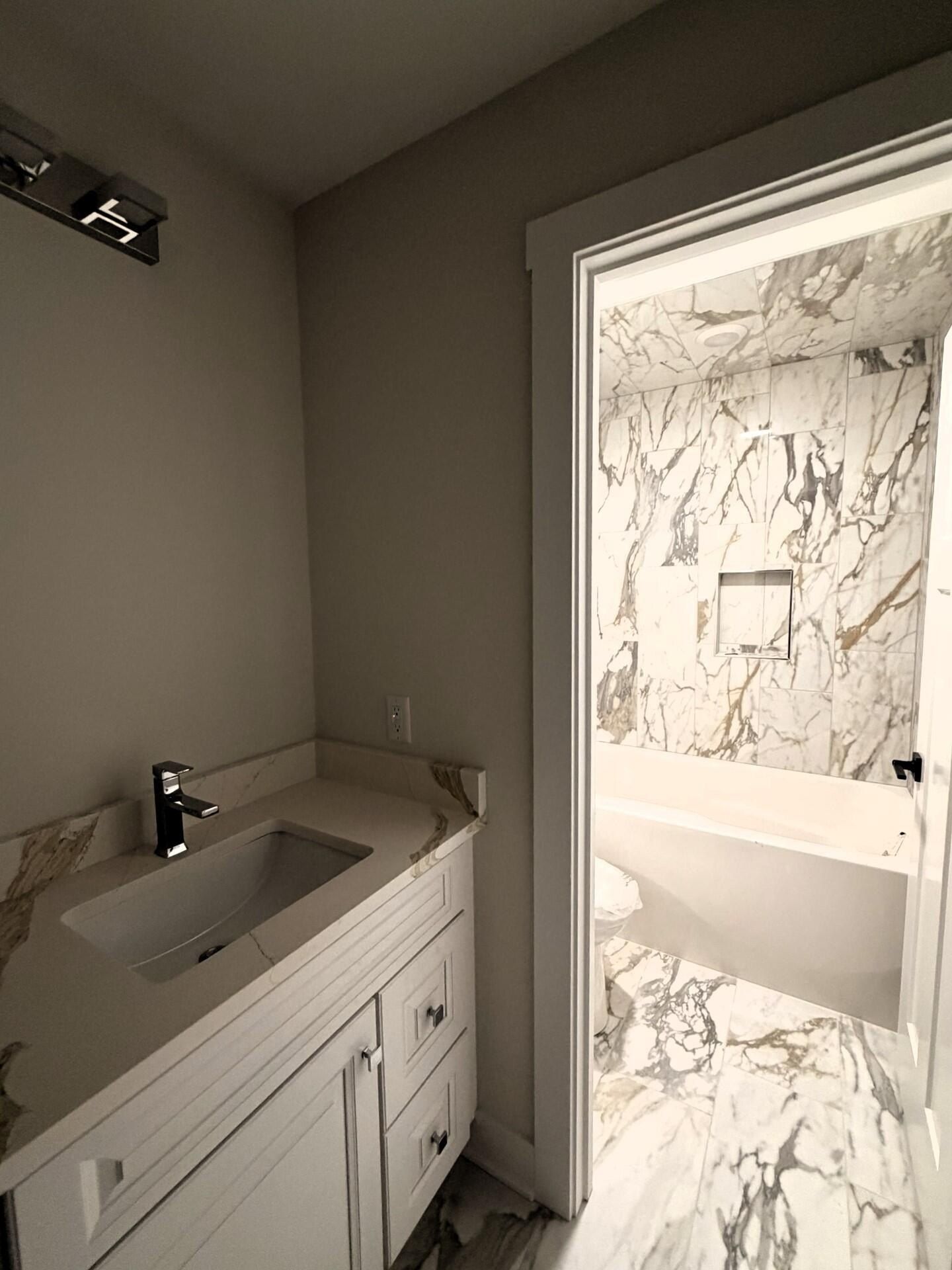 10221 Allison Road. Munster, IN 46321