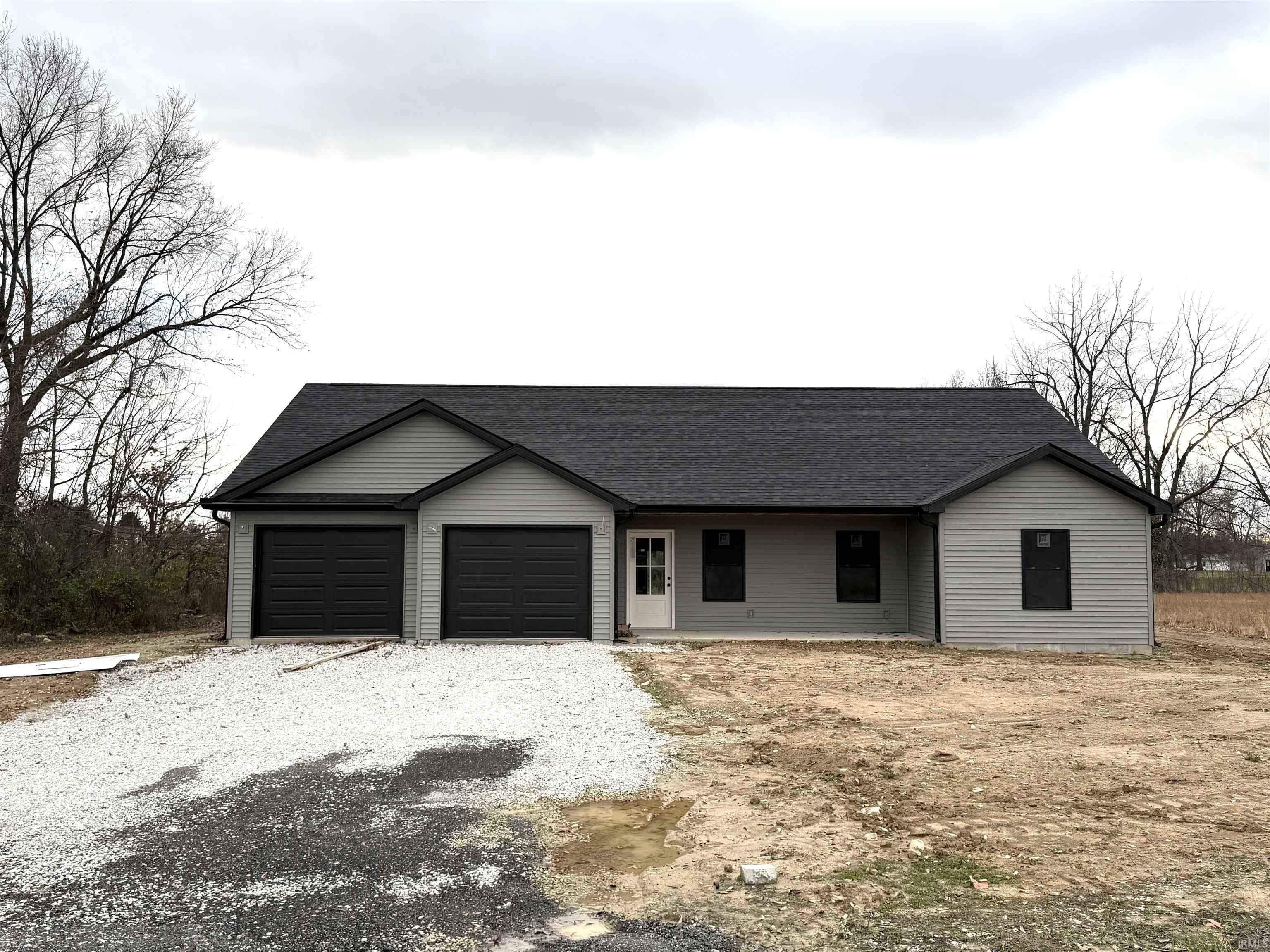 112 Blue Bird Lane. Mitchell, IN 47446