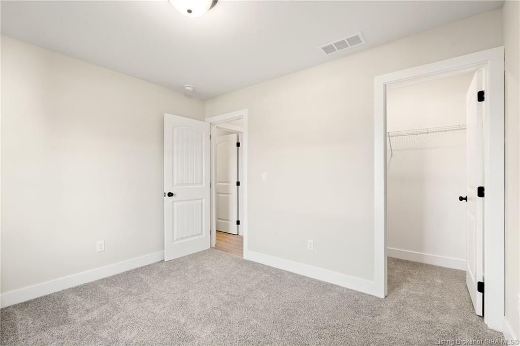 1032 Dunbarton Way. Georgetown, IN 47122