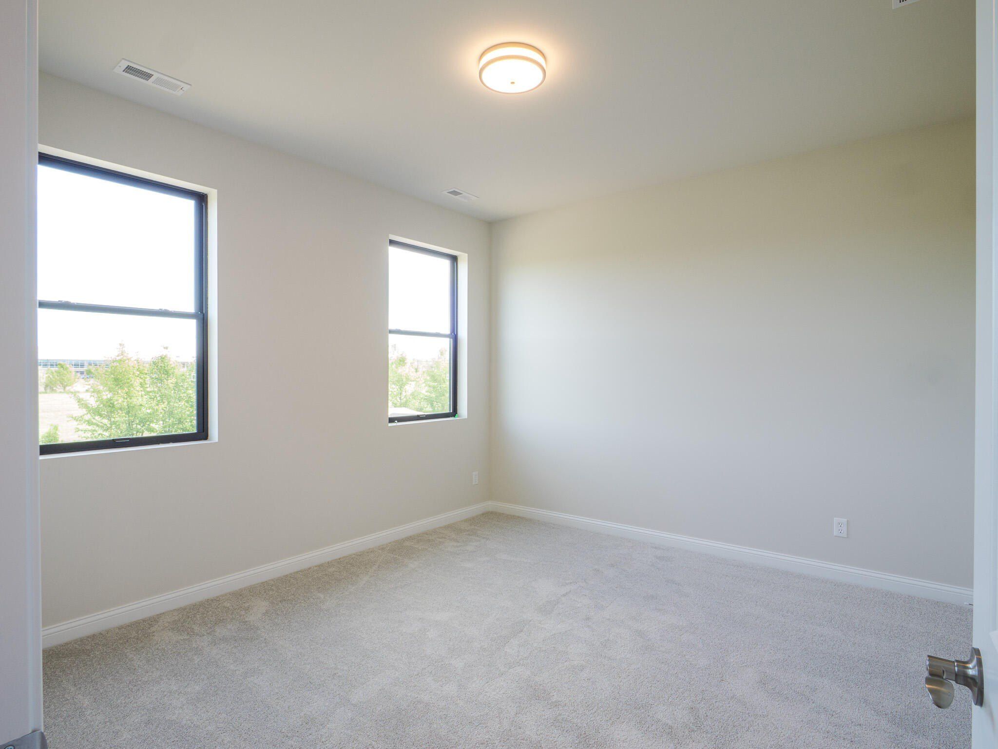 248 Sawgrass Drive. Crown Point, IN 46307