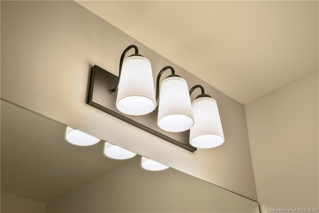 228 DriveIn Lot 1 Court. Charlestown, IN 47111