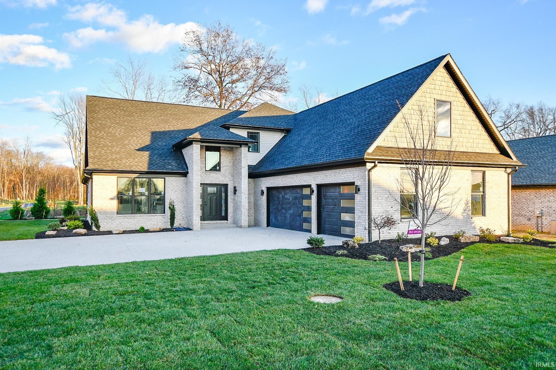 10143 Gallop Way. Evansville, IN 47725