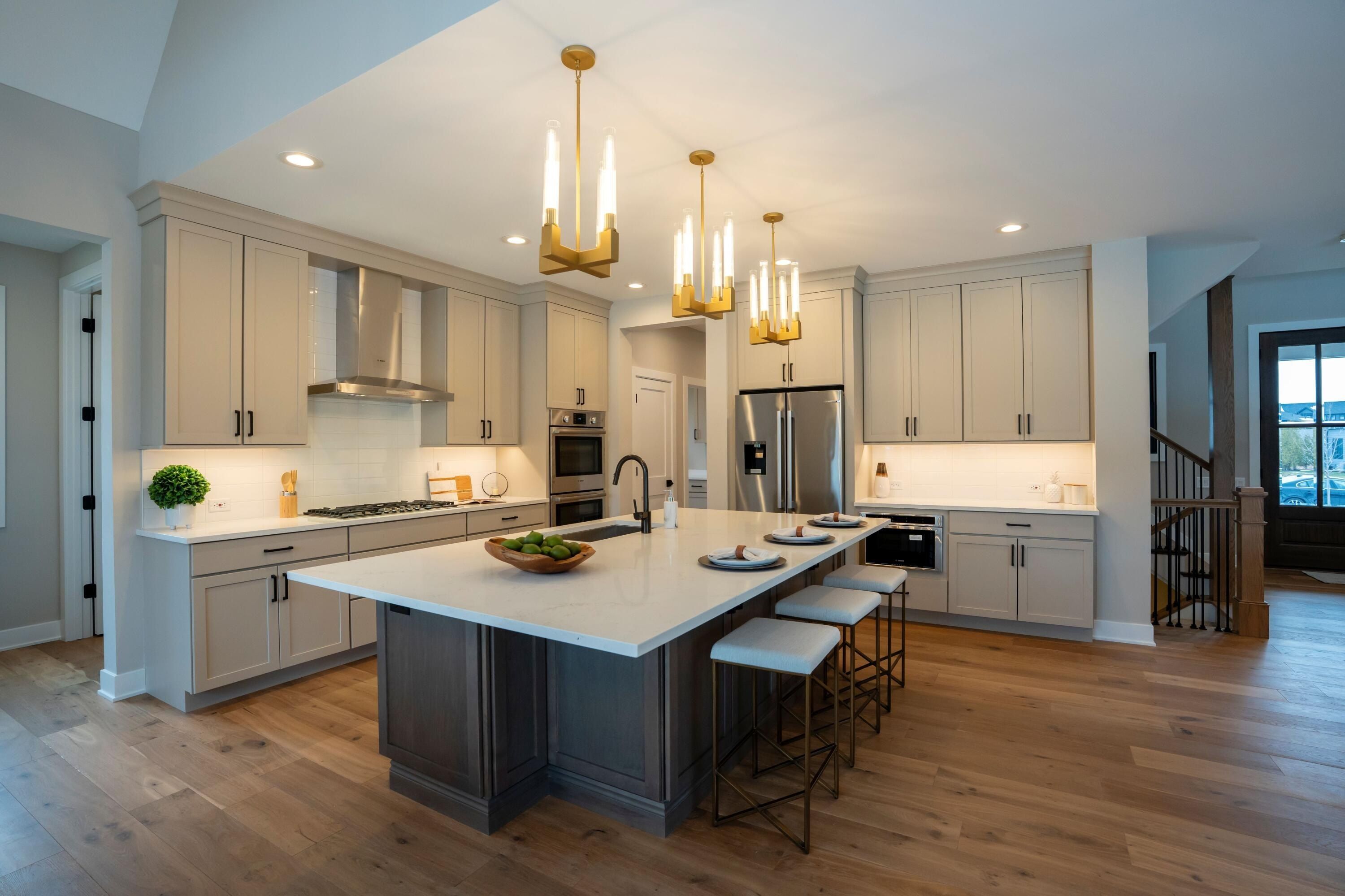 9493 Corydalis Avenue. Saint John, IN 46373